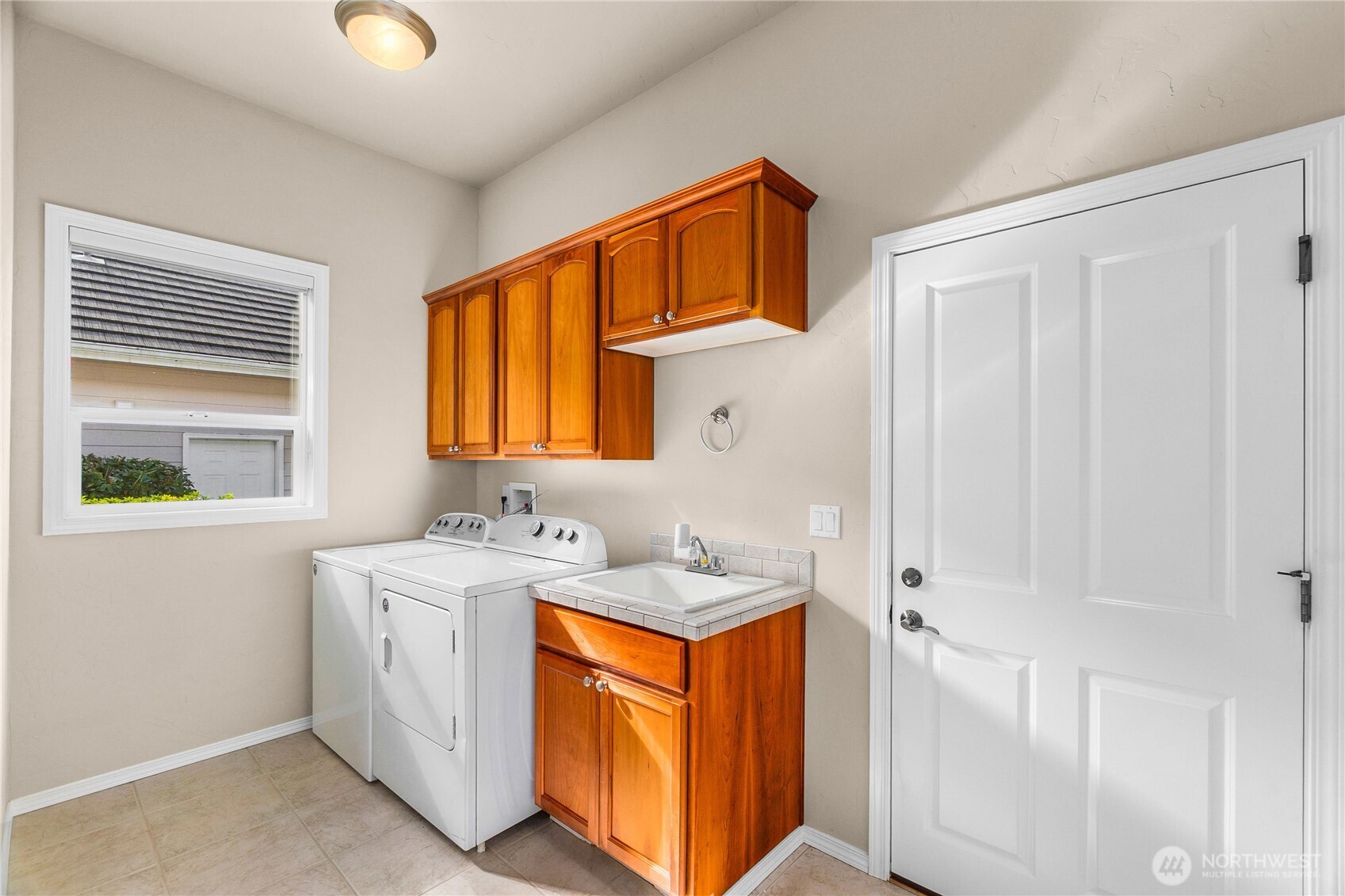 3847 Prestwick Lane Property Photo 18