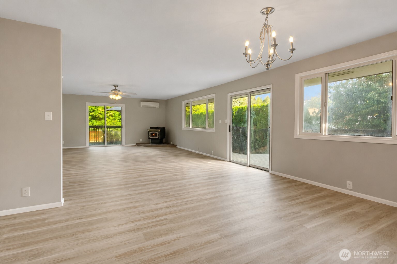 16507 122nd Avenue Property Photo 6