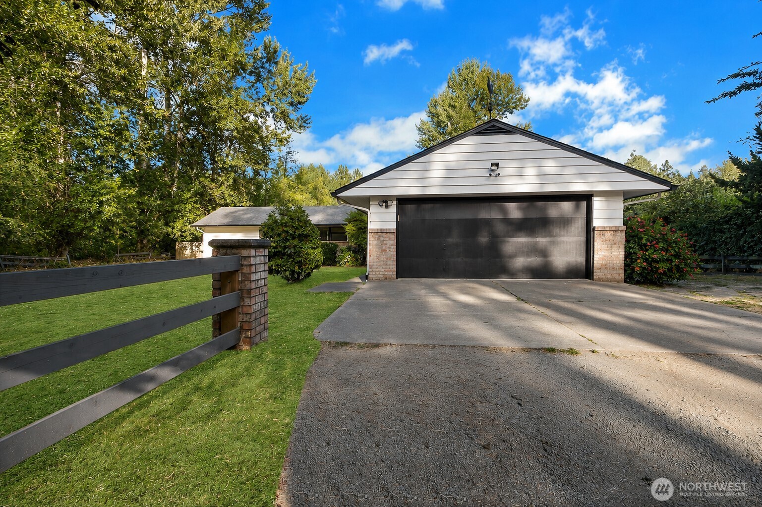 16507 122nd Avenue Property Photo 25