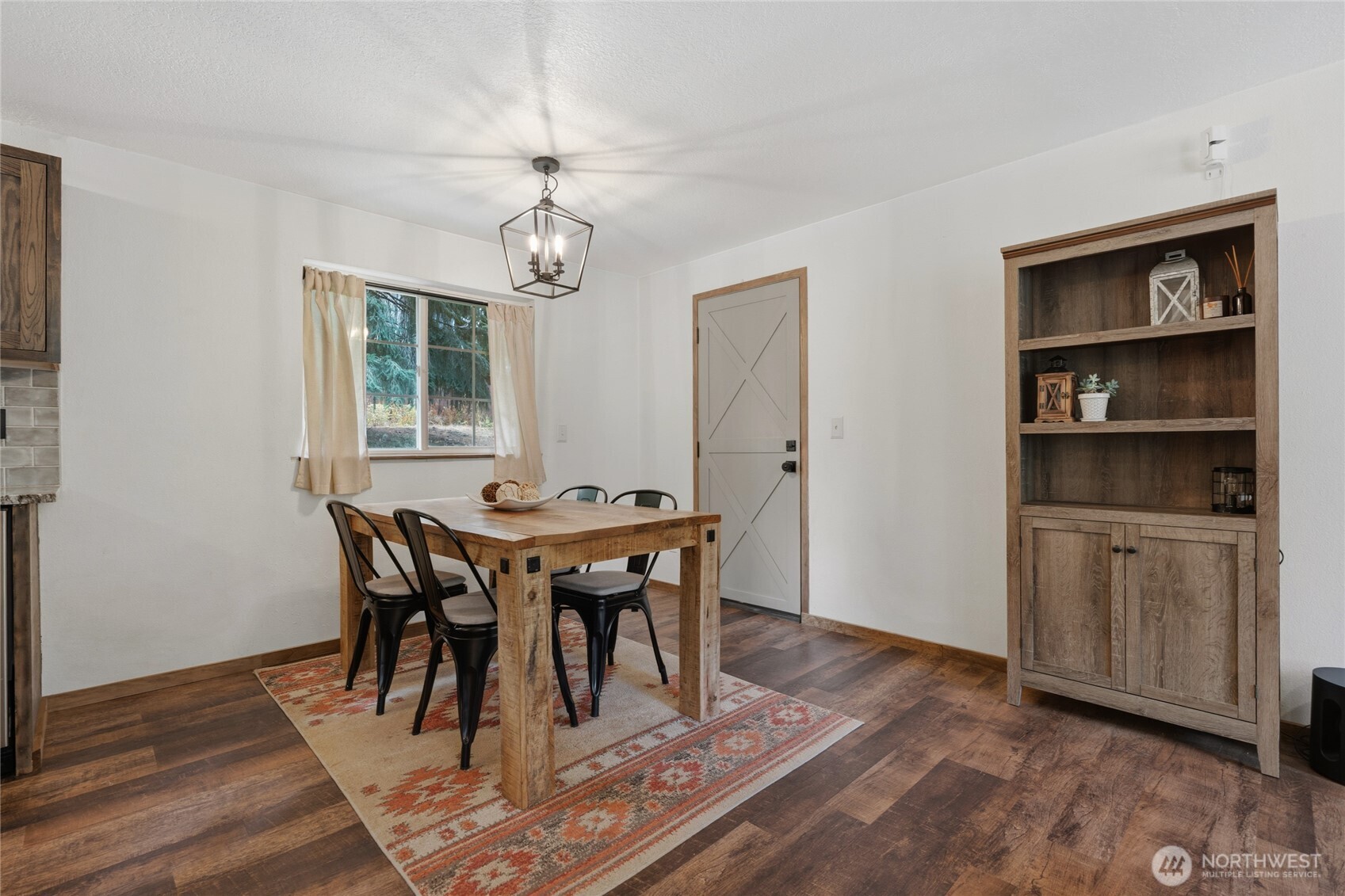 9335 Meridian Court Property Photo 12
