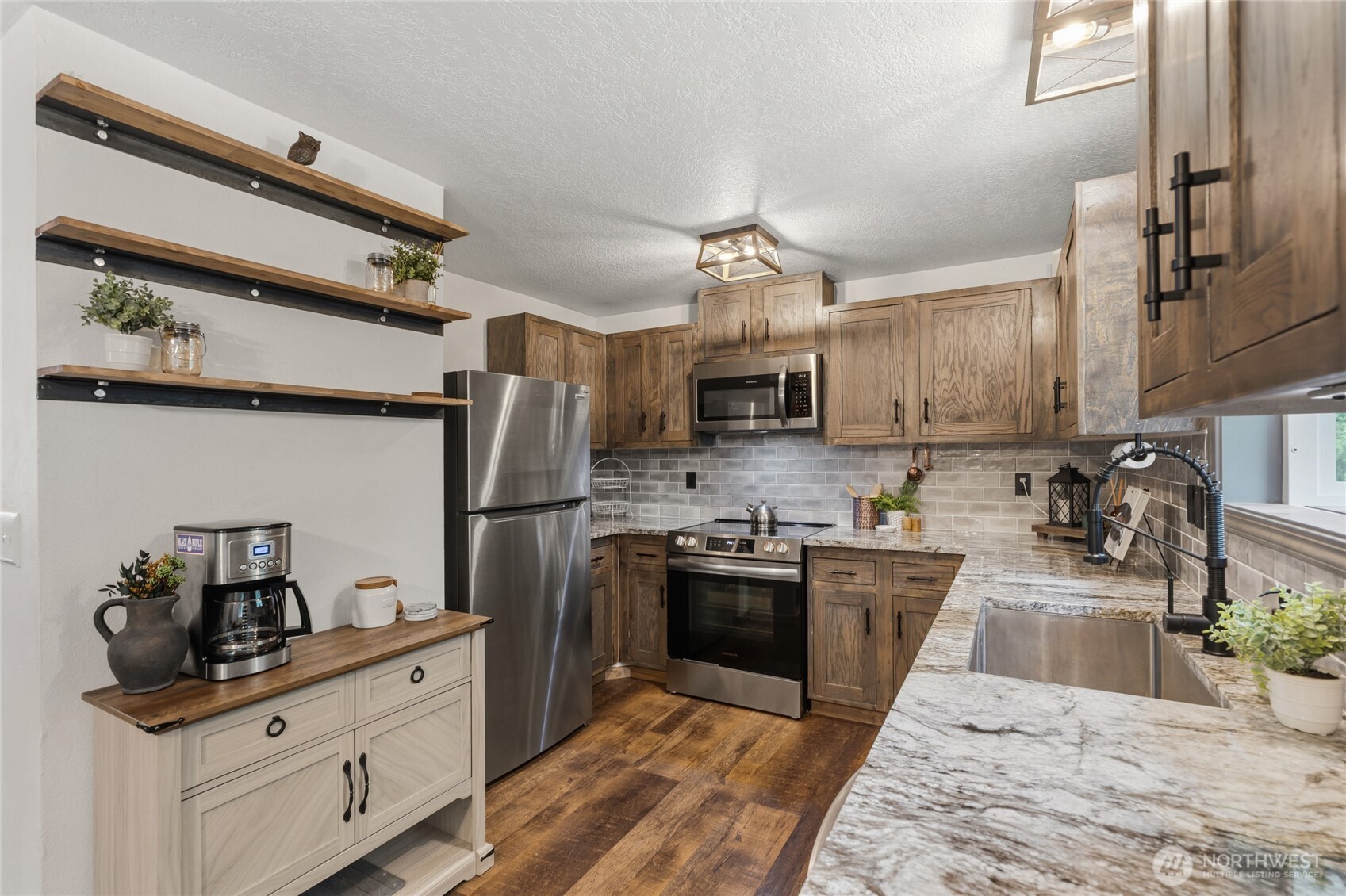 9335 Meridian Court Property Photo 17