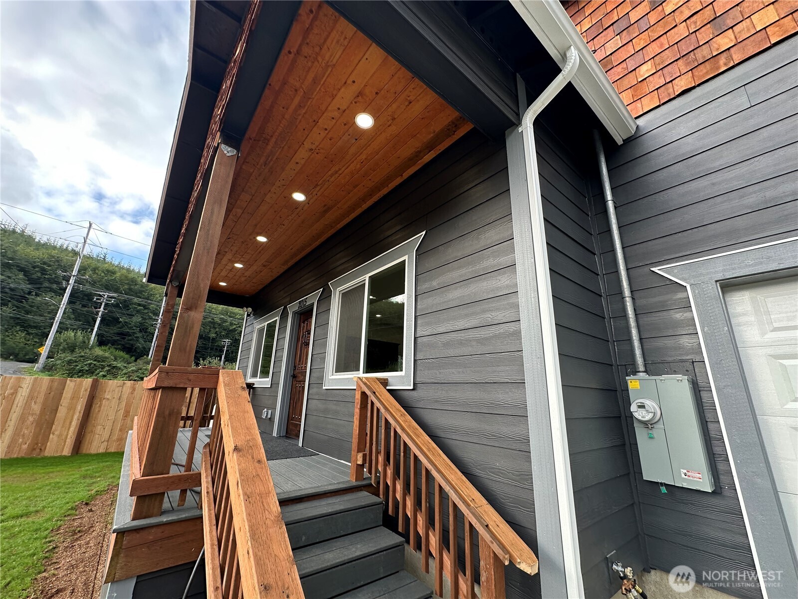 2015 Harding Road Property Photo 3