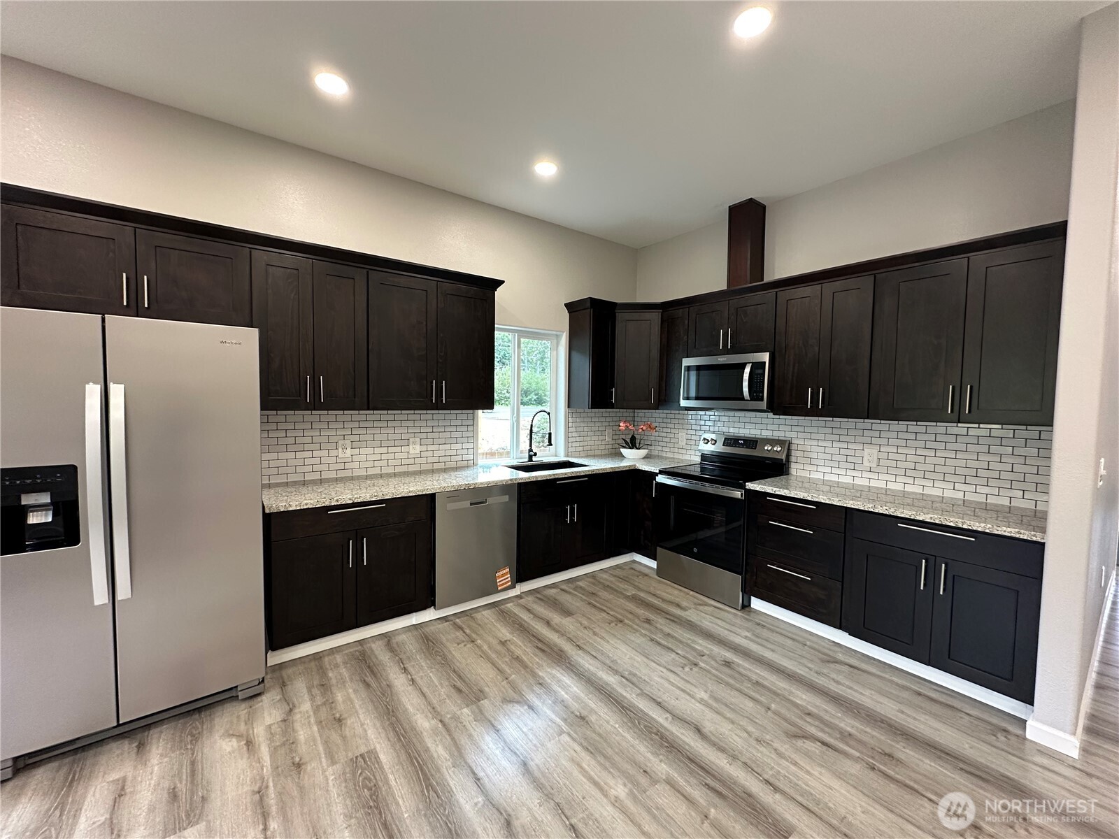 2015 Harding Road Property Photo 6