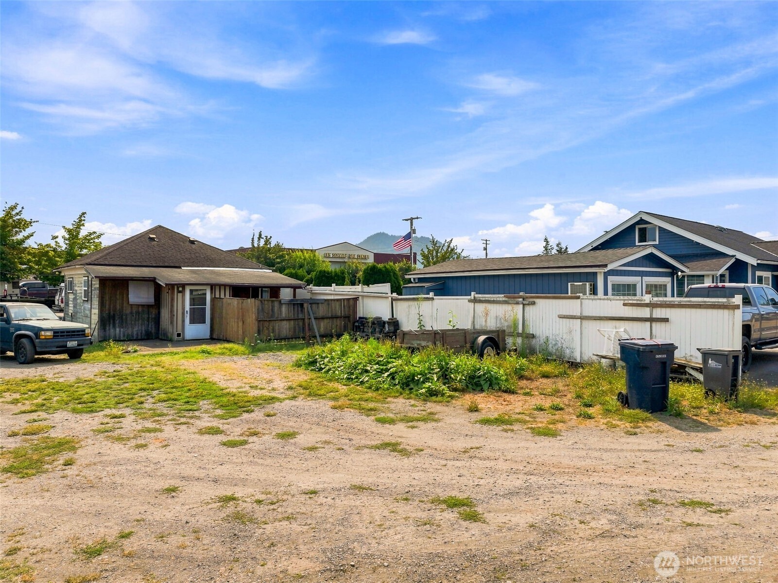 1642 3rd Street Property Photo 4