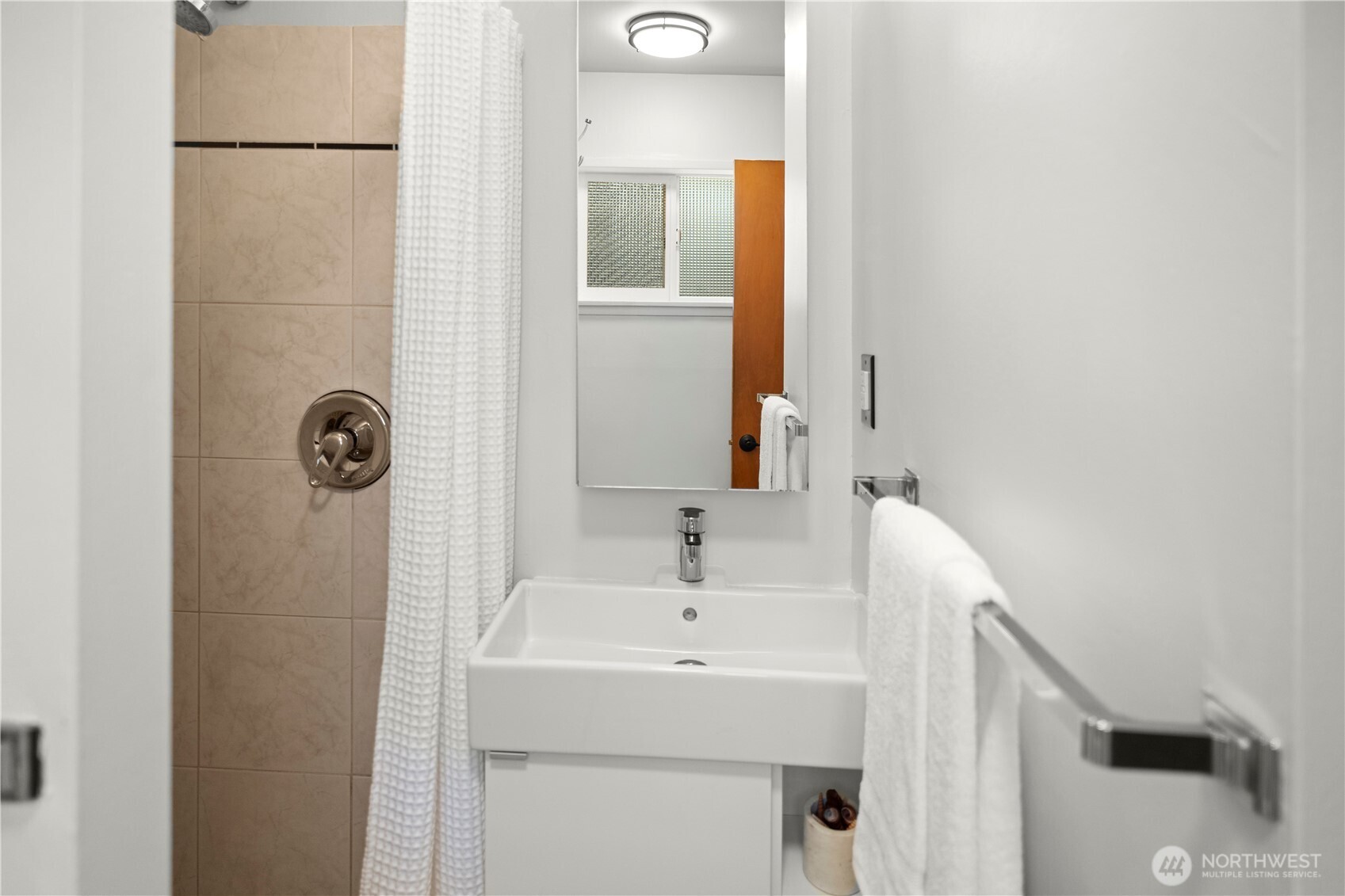263 N 171st Street Property Photo 28