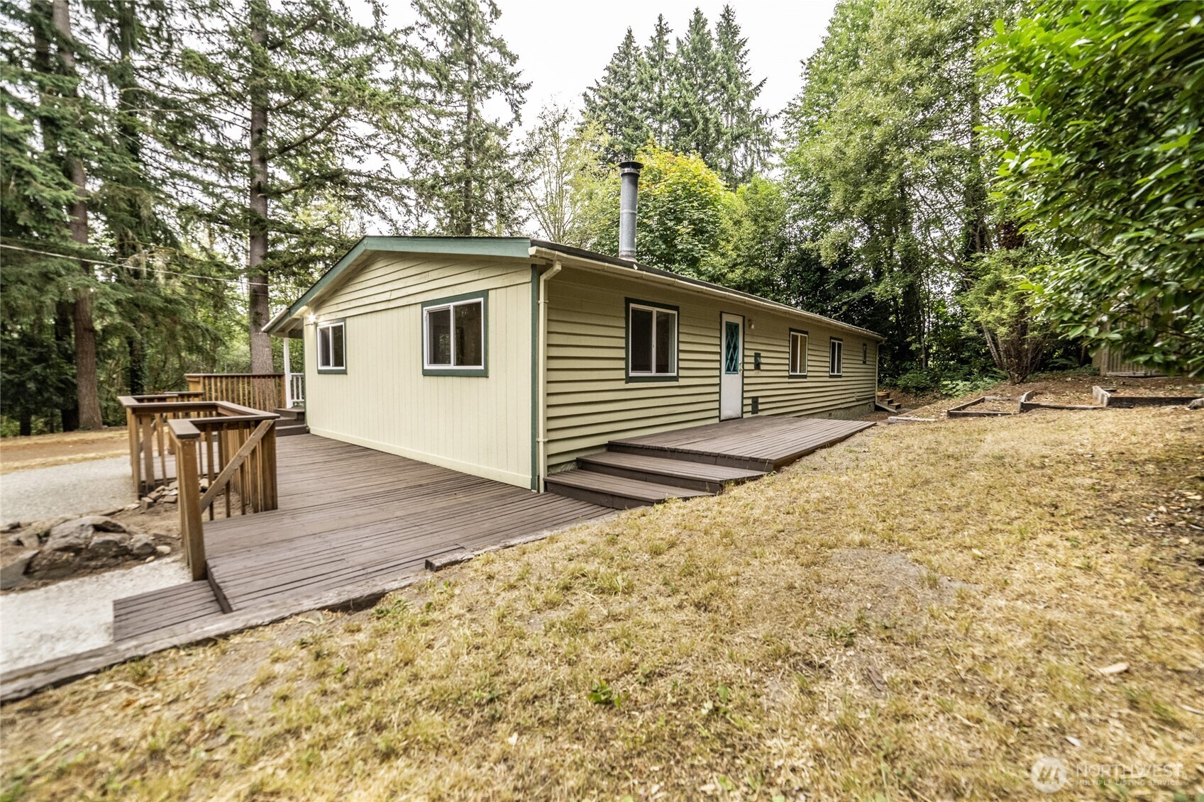 9251 Olalla Valley Road Property Photo 7