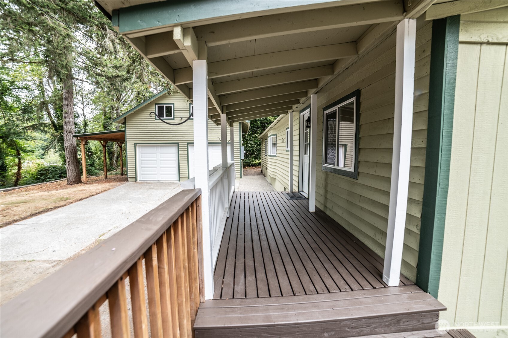 9251 Olalla Valley Road Property Photo 10