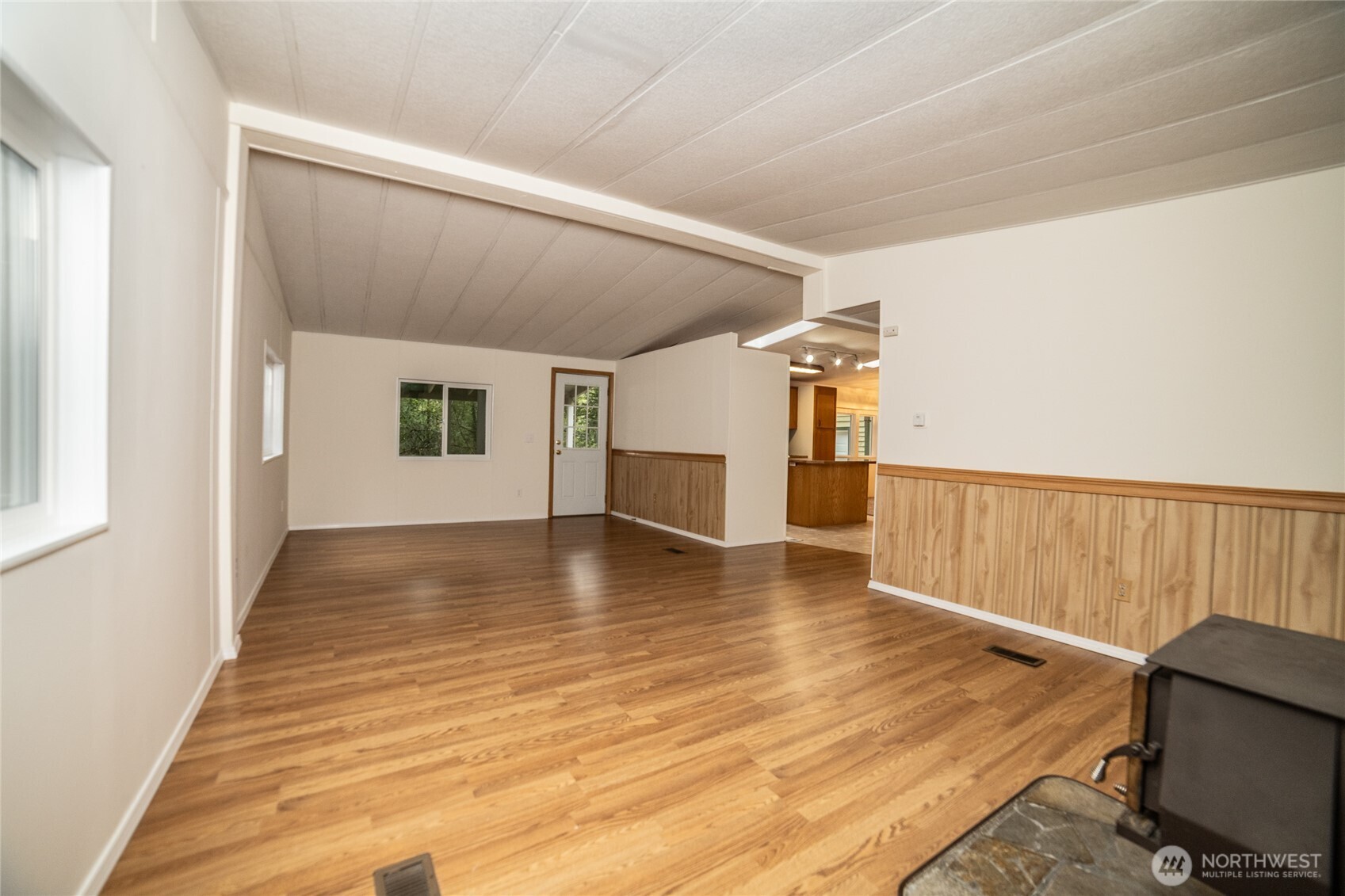 9251 Olalla Valley Road Property Photo 11