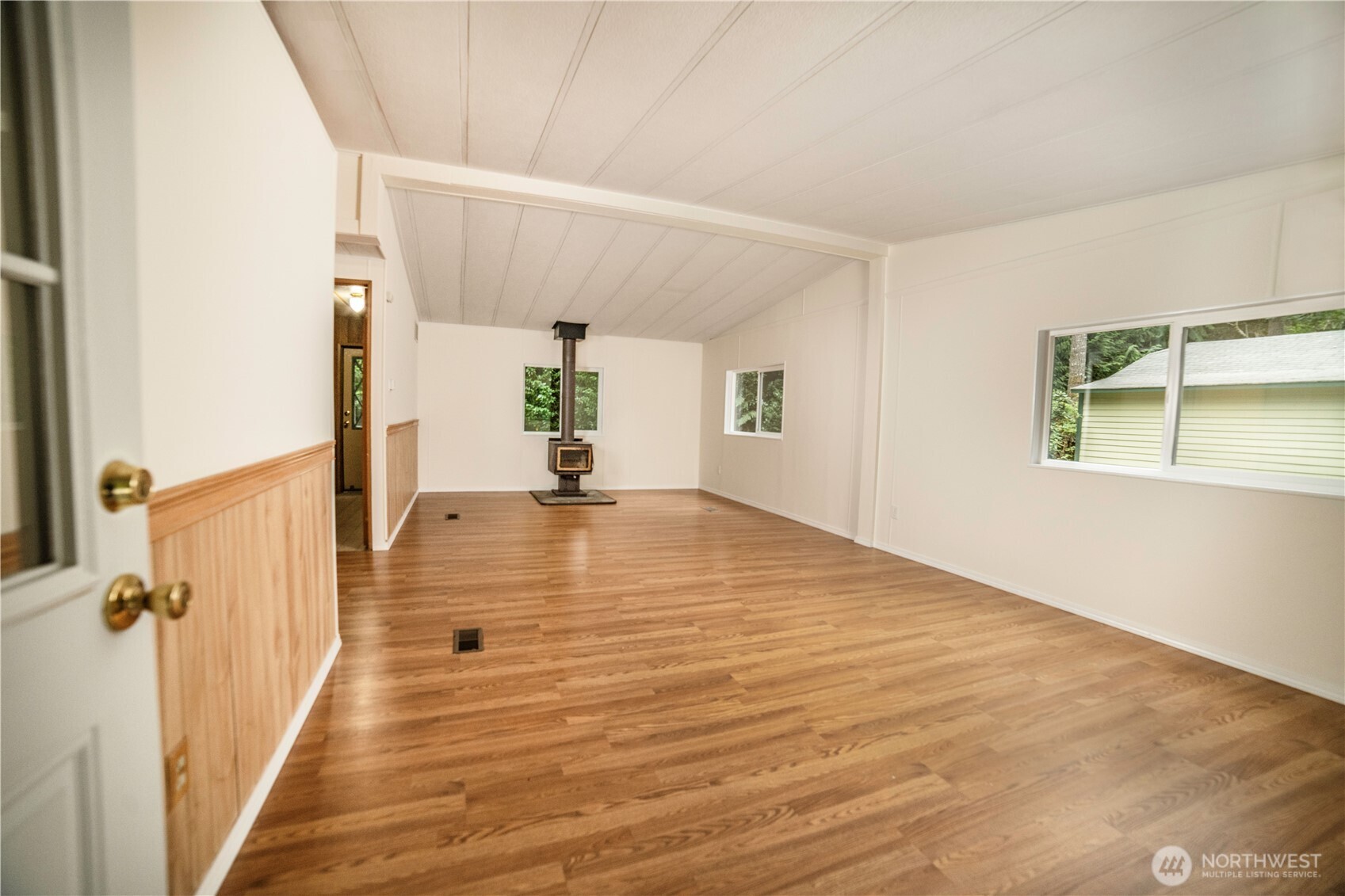 9251 Olalla Valley Road Property Photo 12