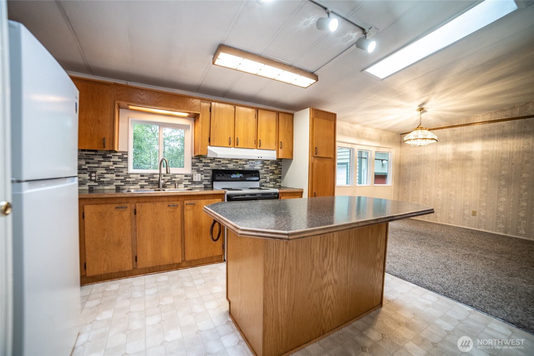 9251 Olalla Valley Road Property Photo 15