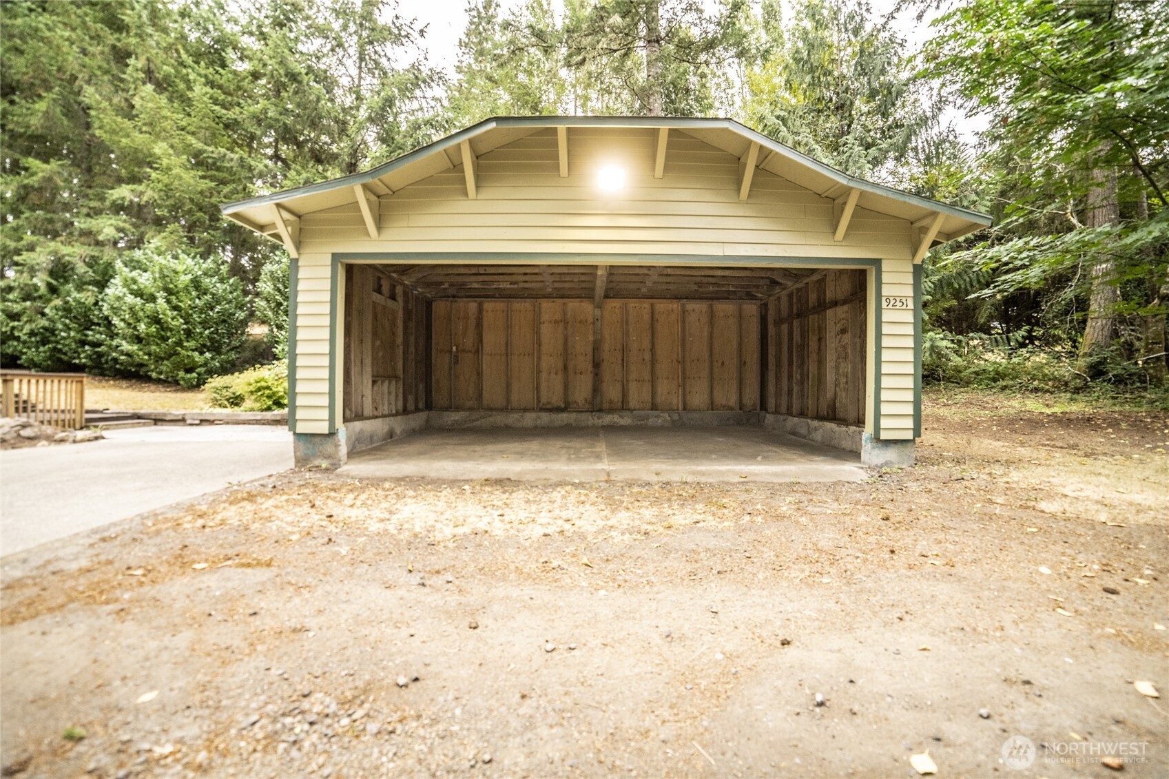 9251 Olalla Valley Road Property Photo 29