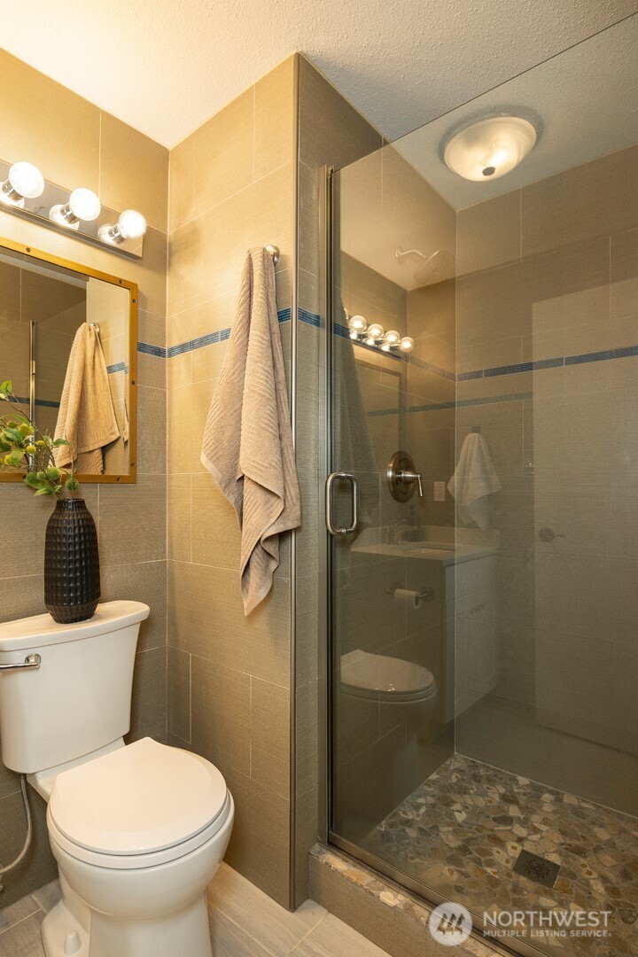 823 N 161st Place 302 Property Photo 21