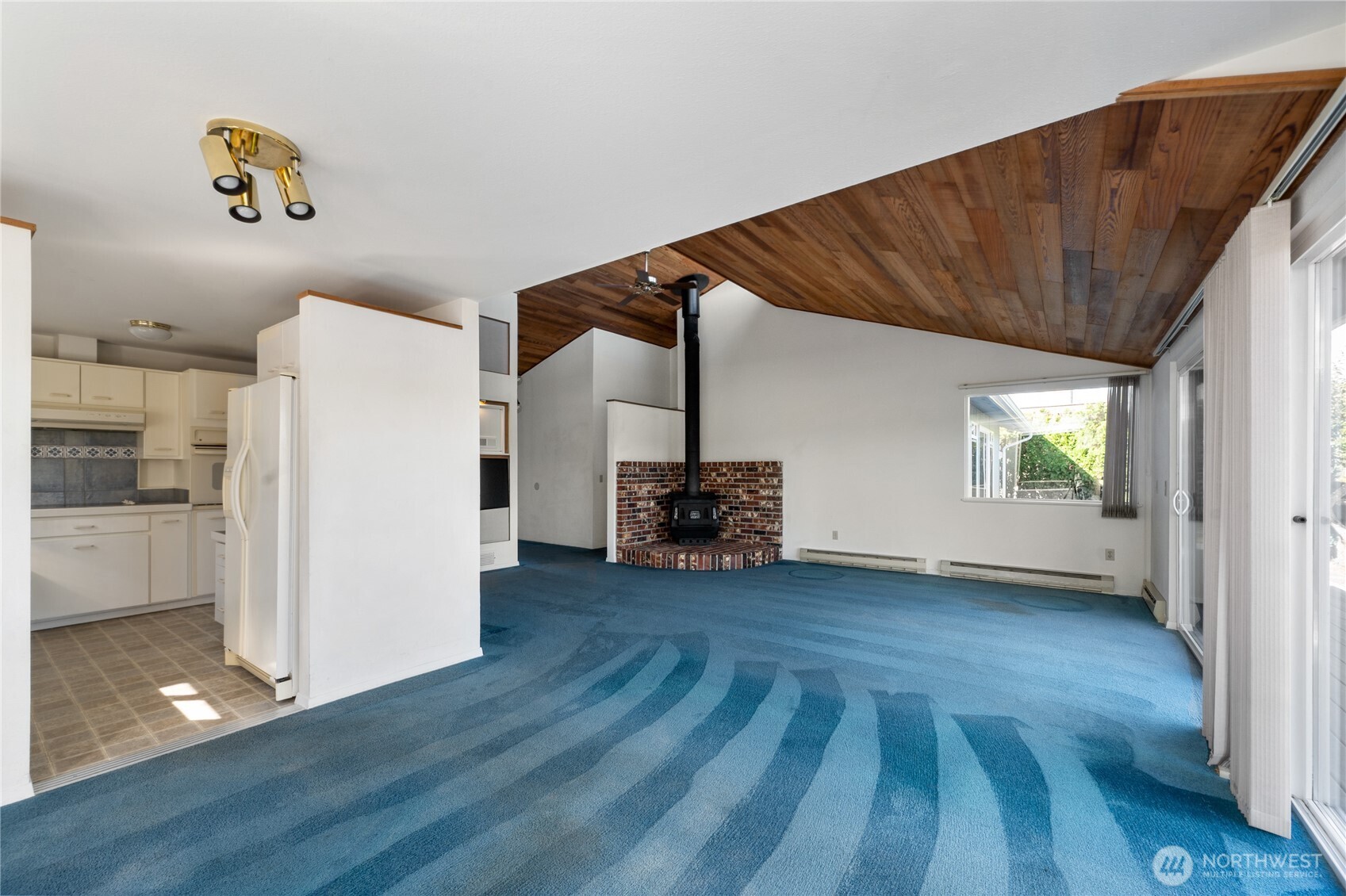 5506 Sehome Court Property Photo 8