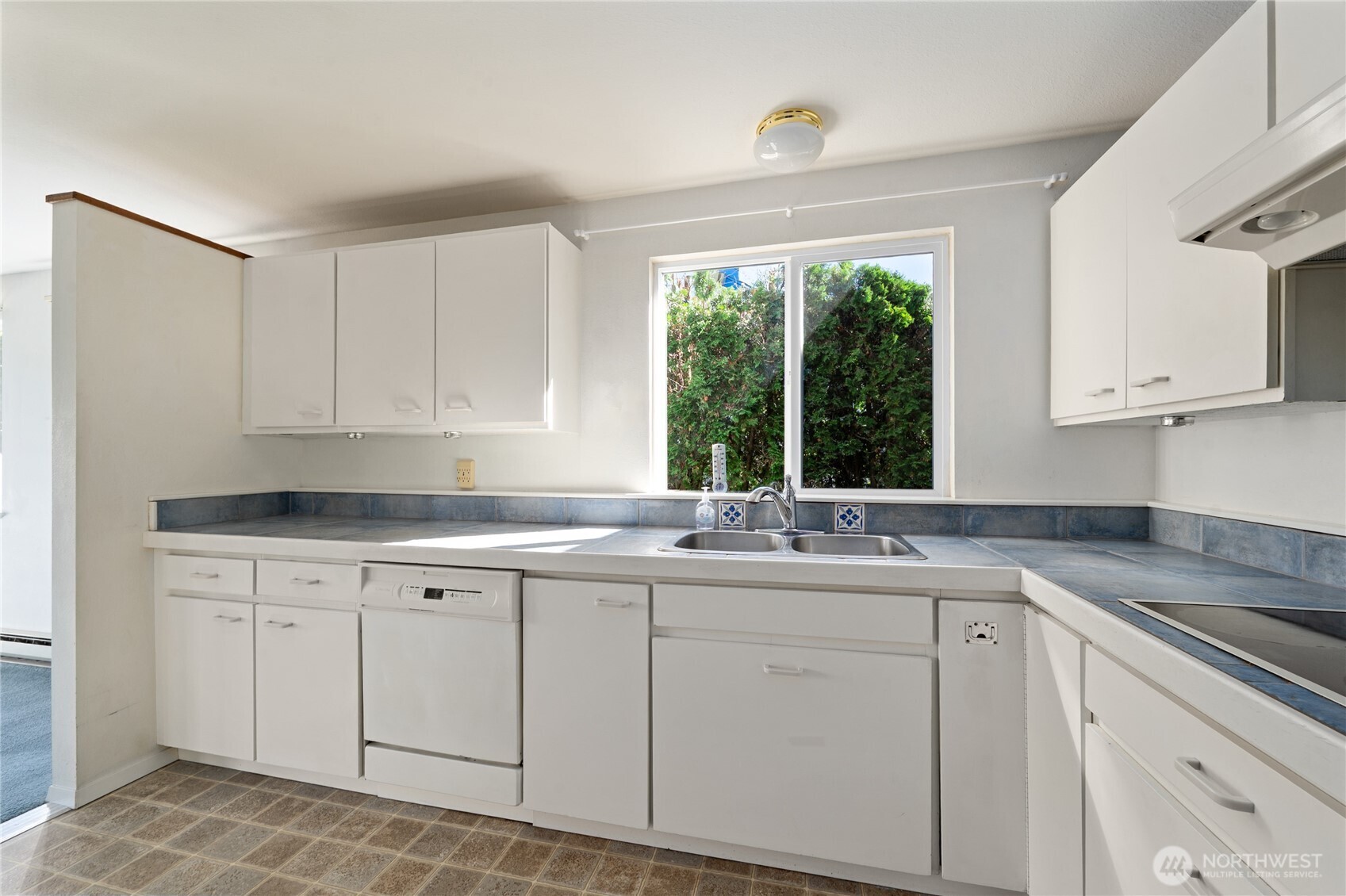 5506 Sehome Court Property Photo 10
