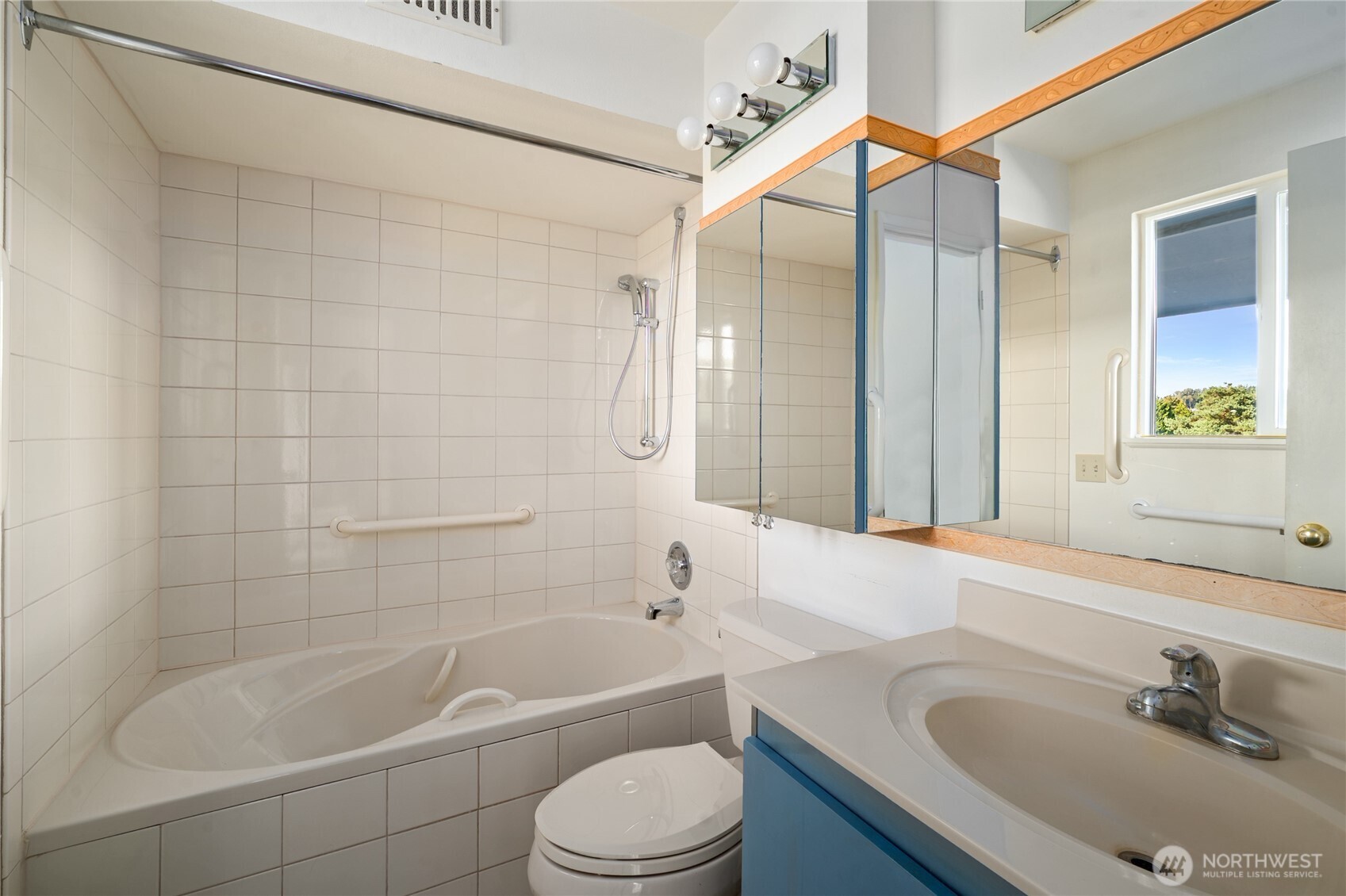 5506 Sehome Court Property Photo 14