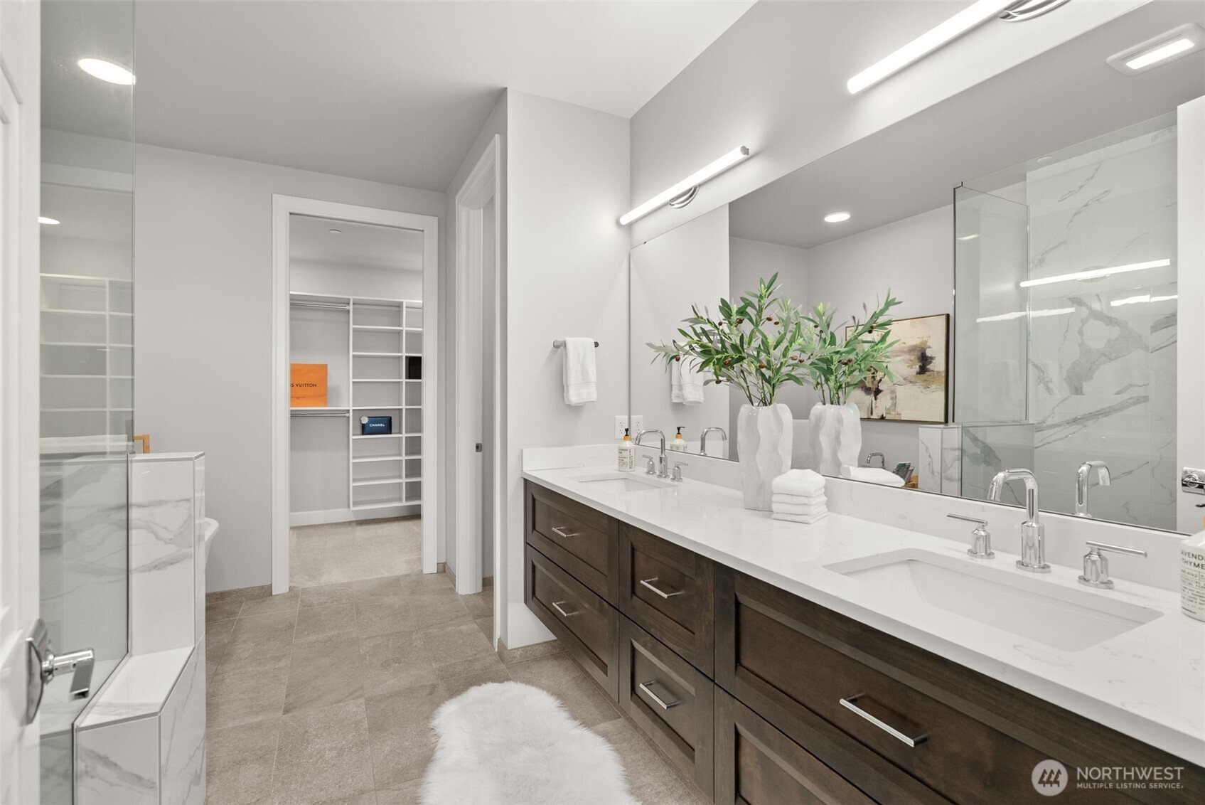 4907 Main Street 101 Property Photo 14
