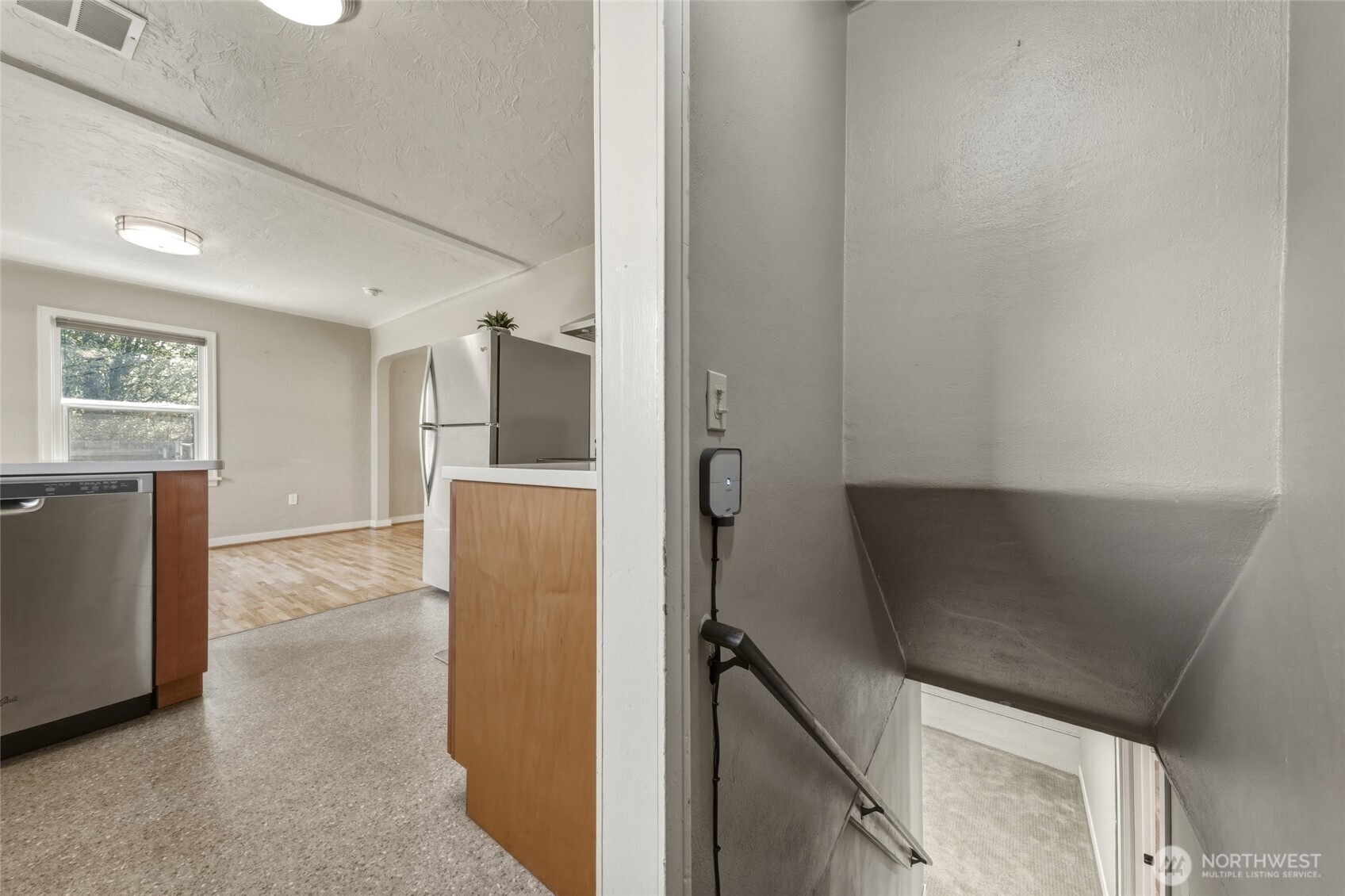 404 N Division Street Property Photo 20