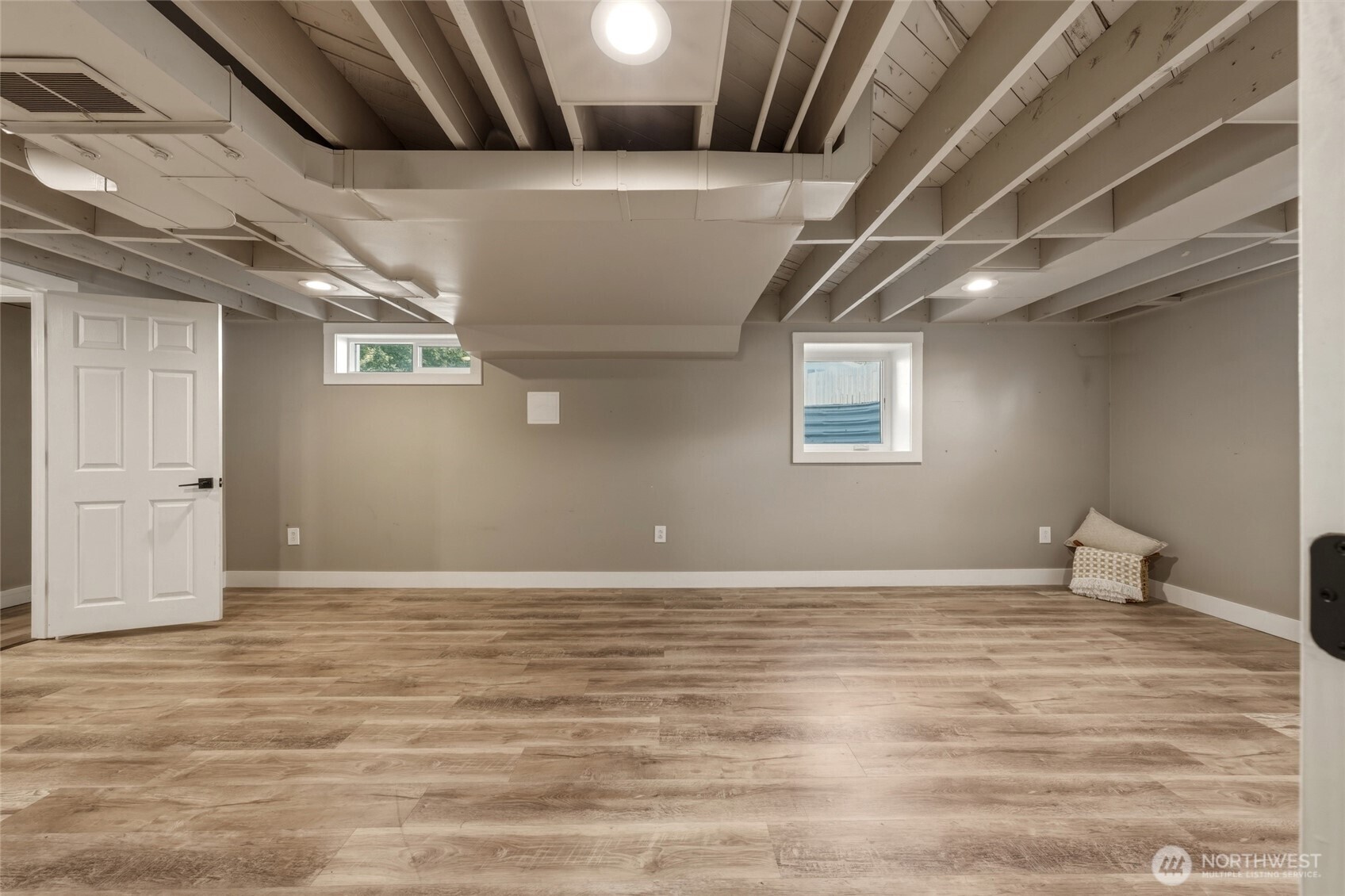 404 N Division Street Property Photo 21