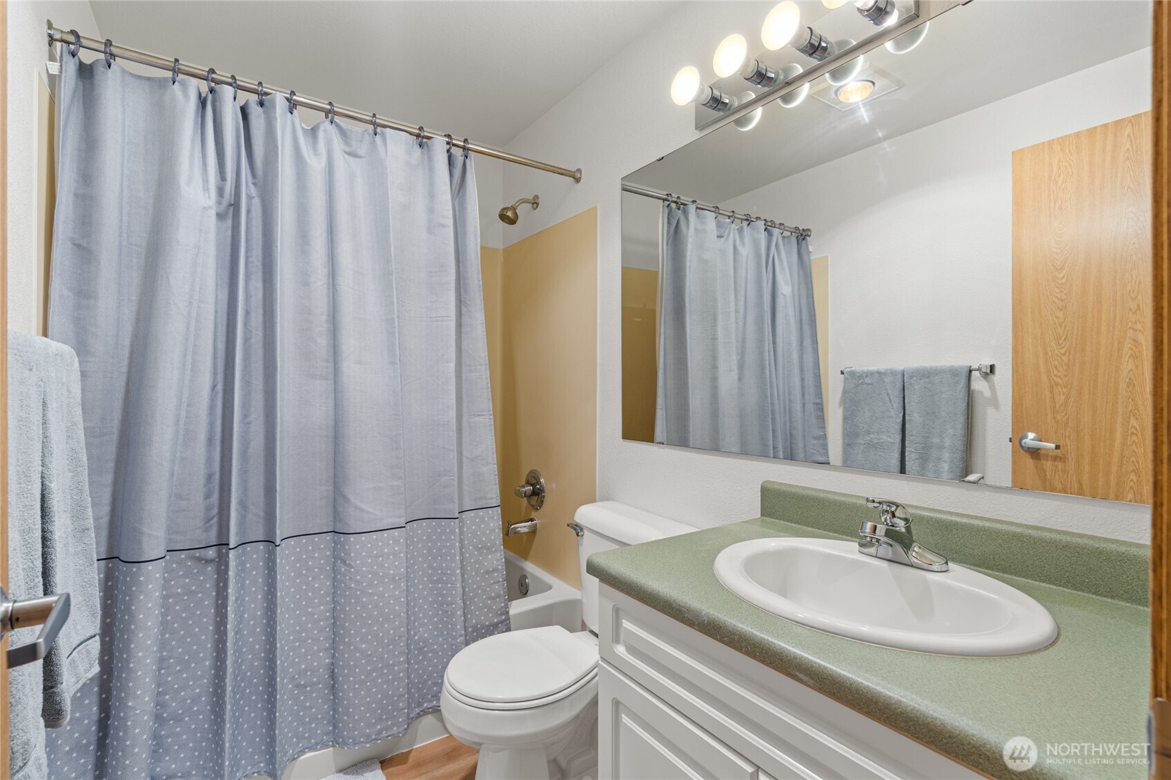 23339 Cedar Way A302 Property Photo 17