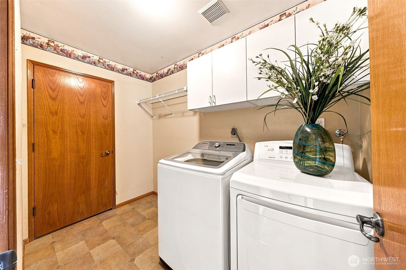 3060 Link Avenue Property Photo 16