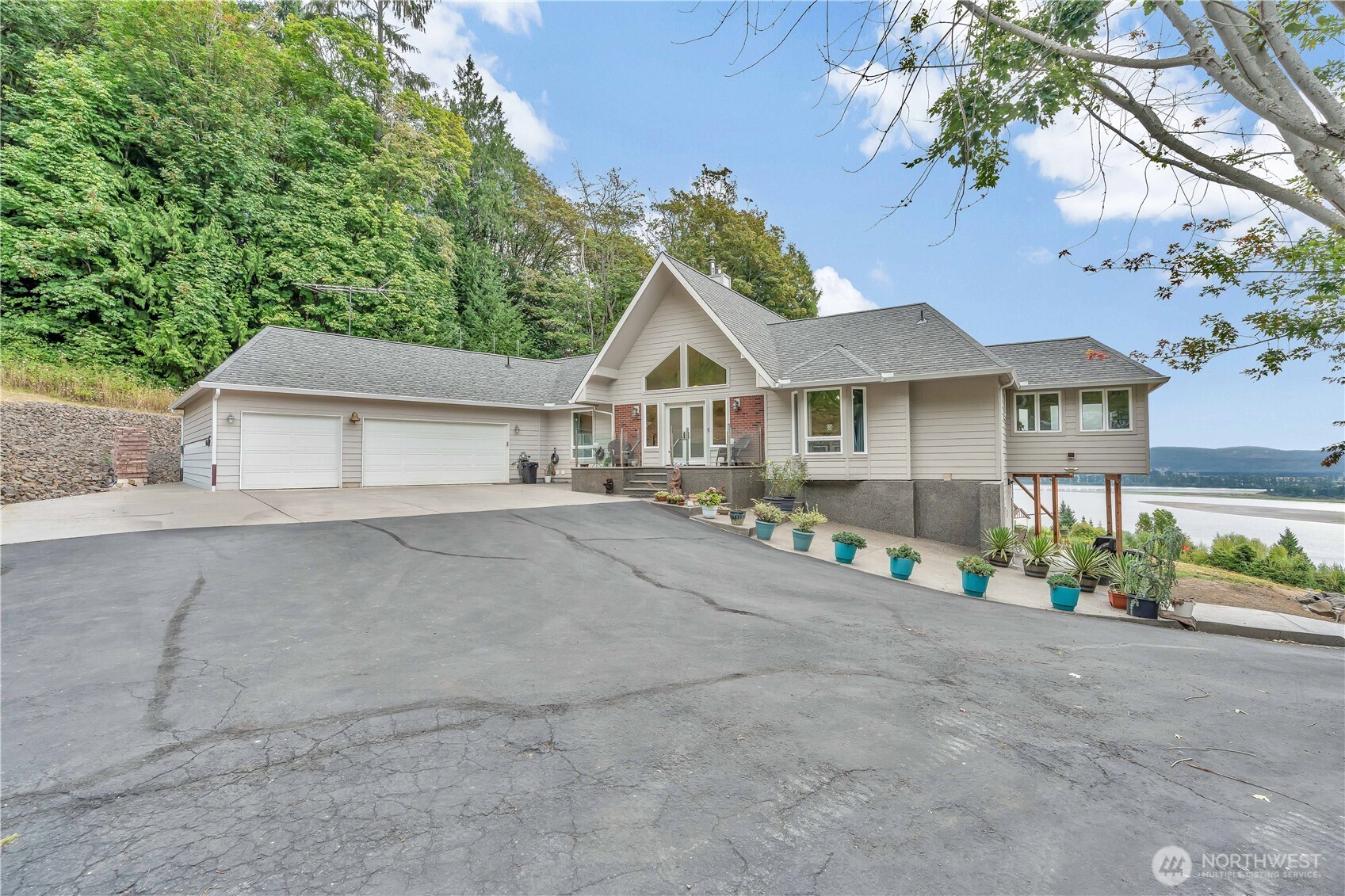 1663 E State Route 4 Property Photo 1
