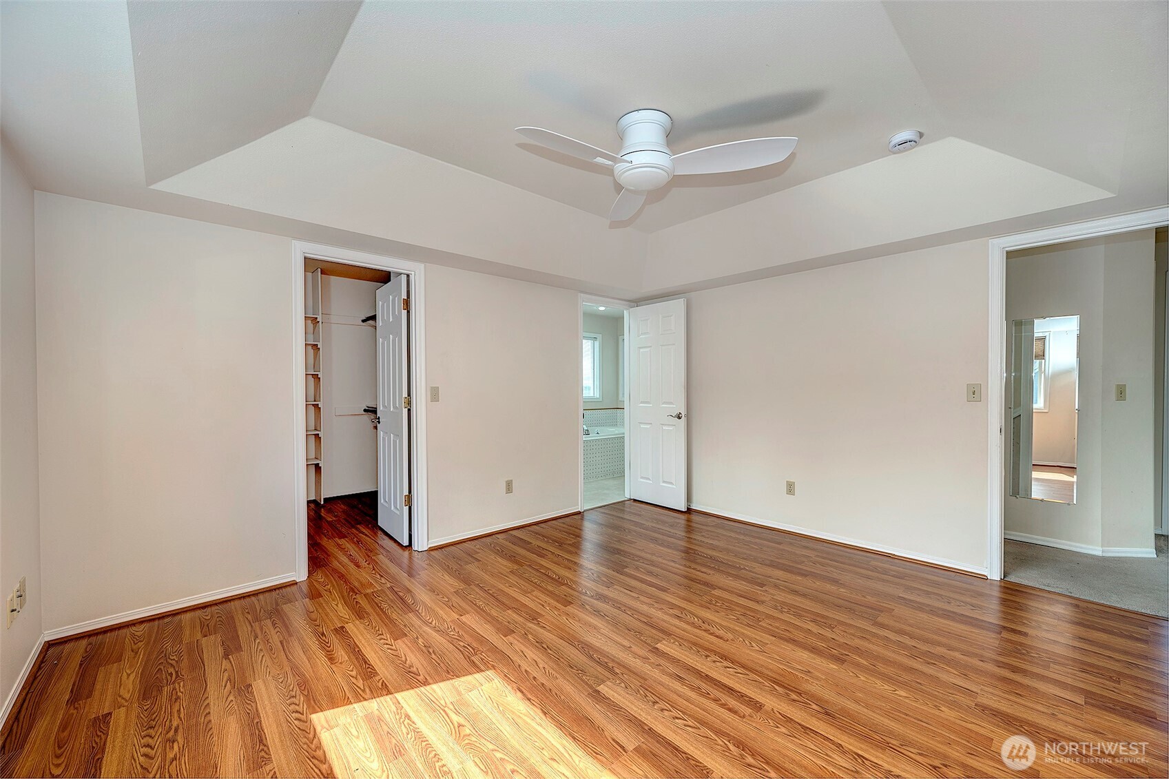 637 Washington Place Property Photo 18