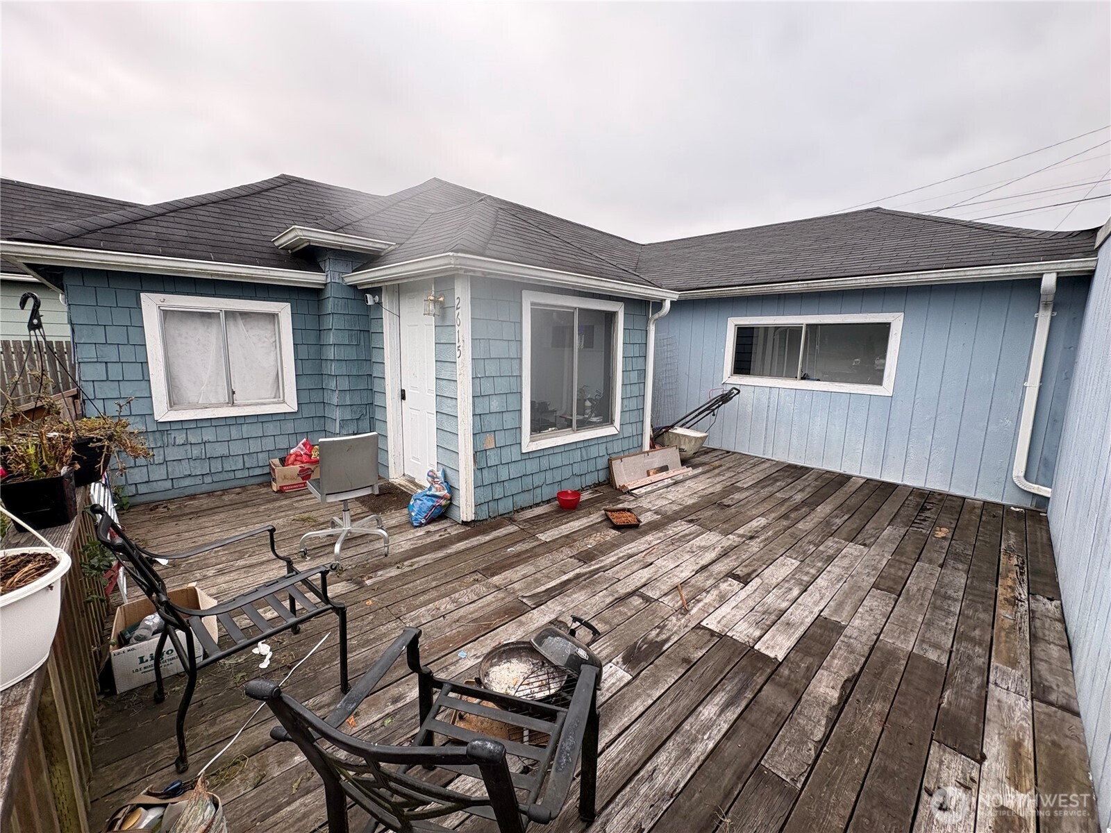2615 Bay Avenue Property Photo 3