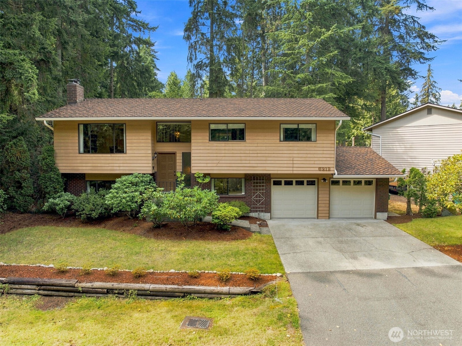 6212 143rd Street Property Photo 1