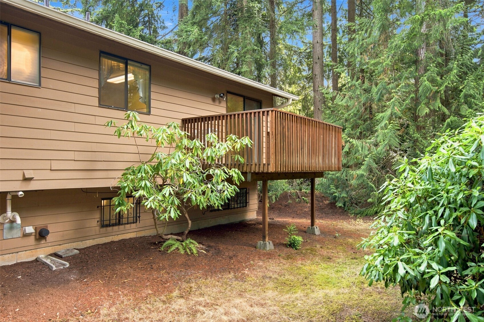 6212 143rd Street Property Photo 8
