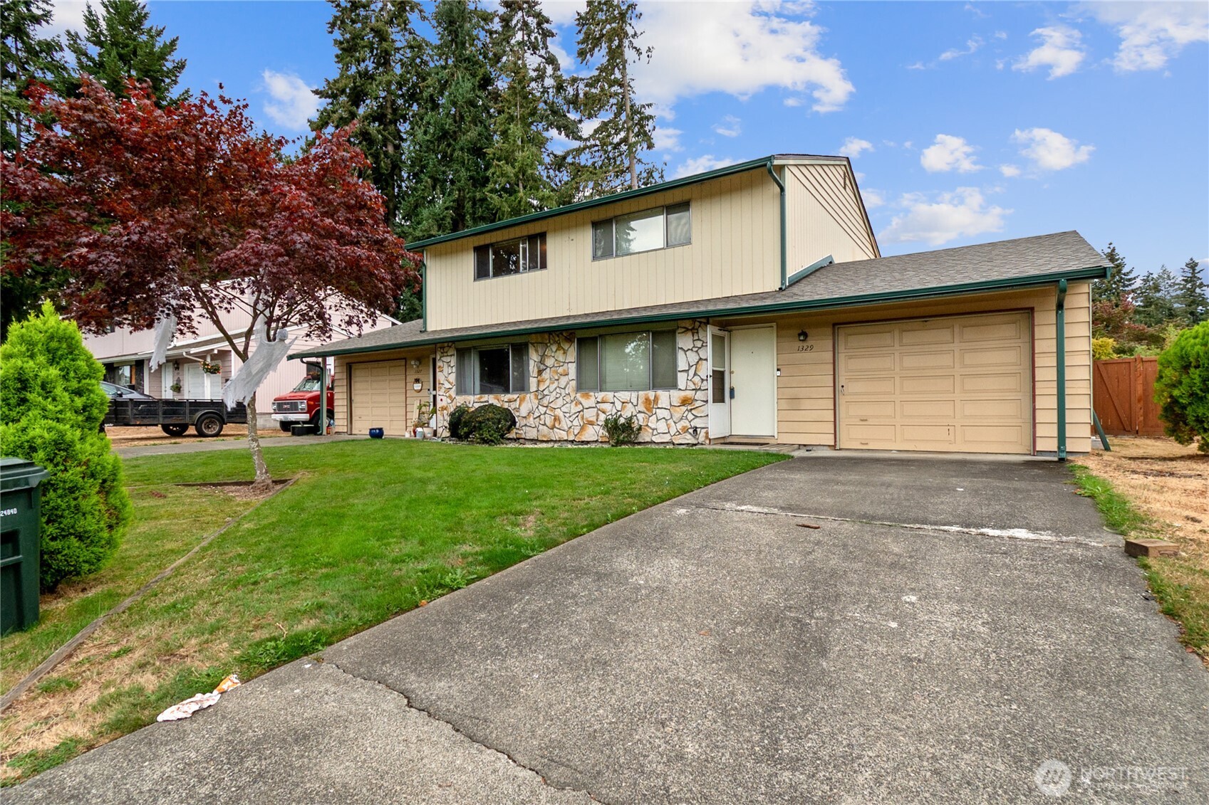 1327 Horne Street Property Photo 1