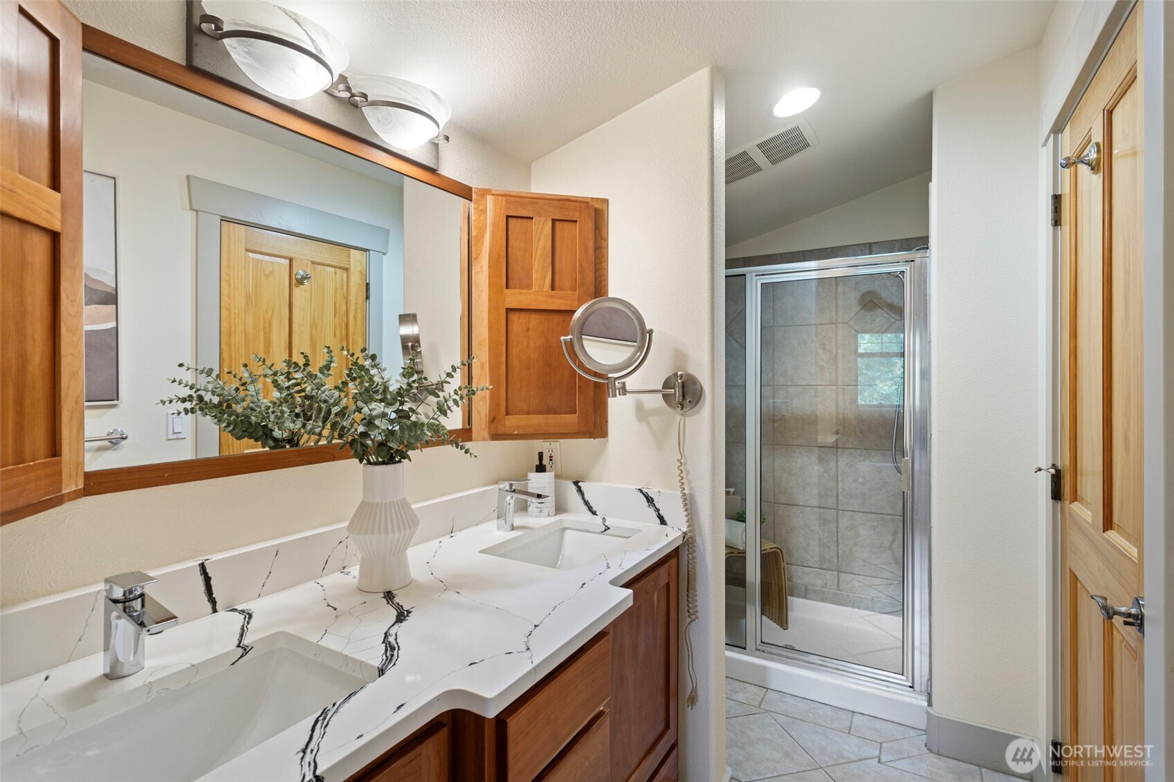 4423 Phinney Avenue F Property Photo 16