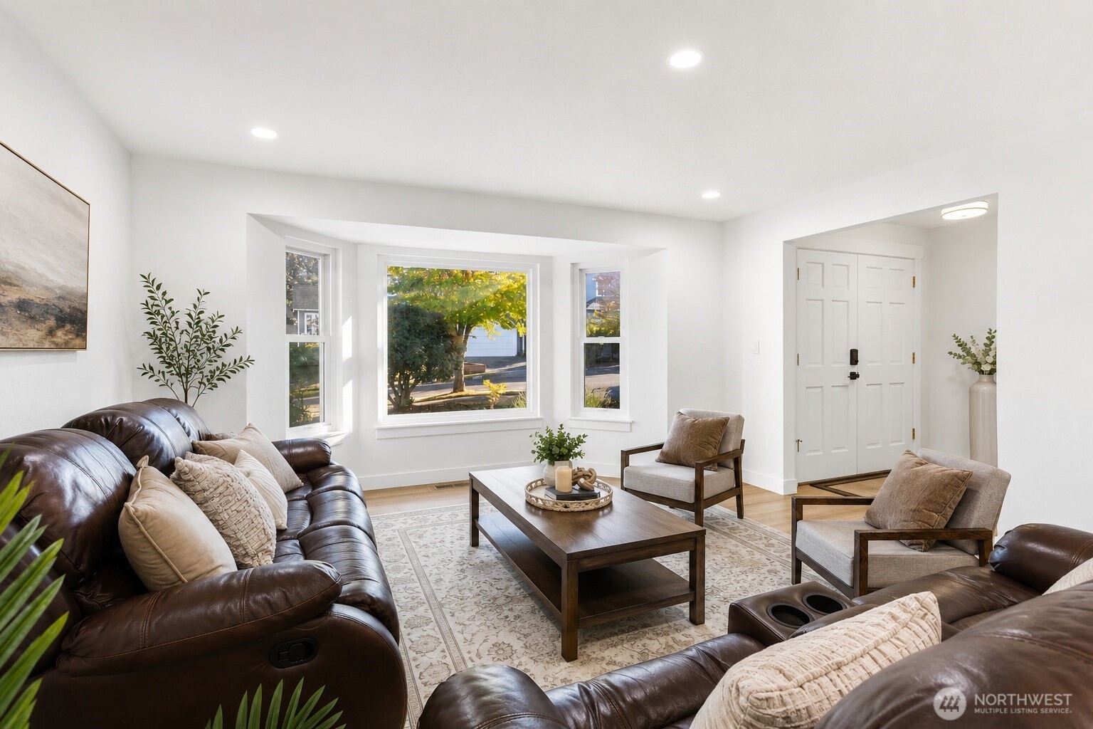 16832 119th Place Property Photo 6