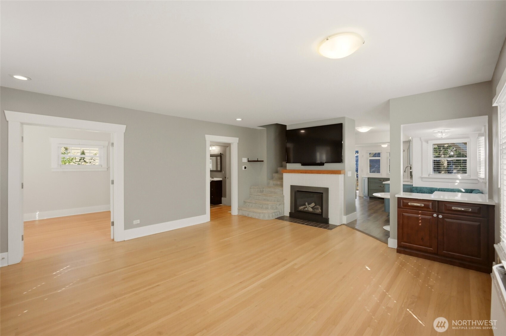 10532 Evanston Avenue Property Photo 9