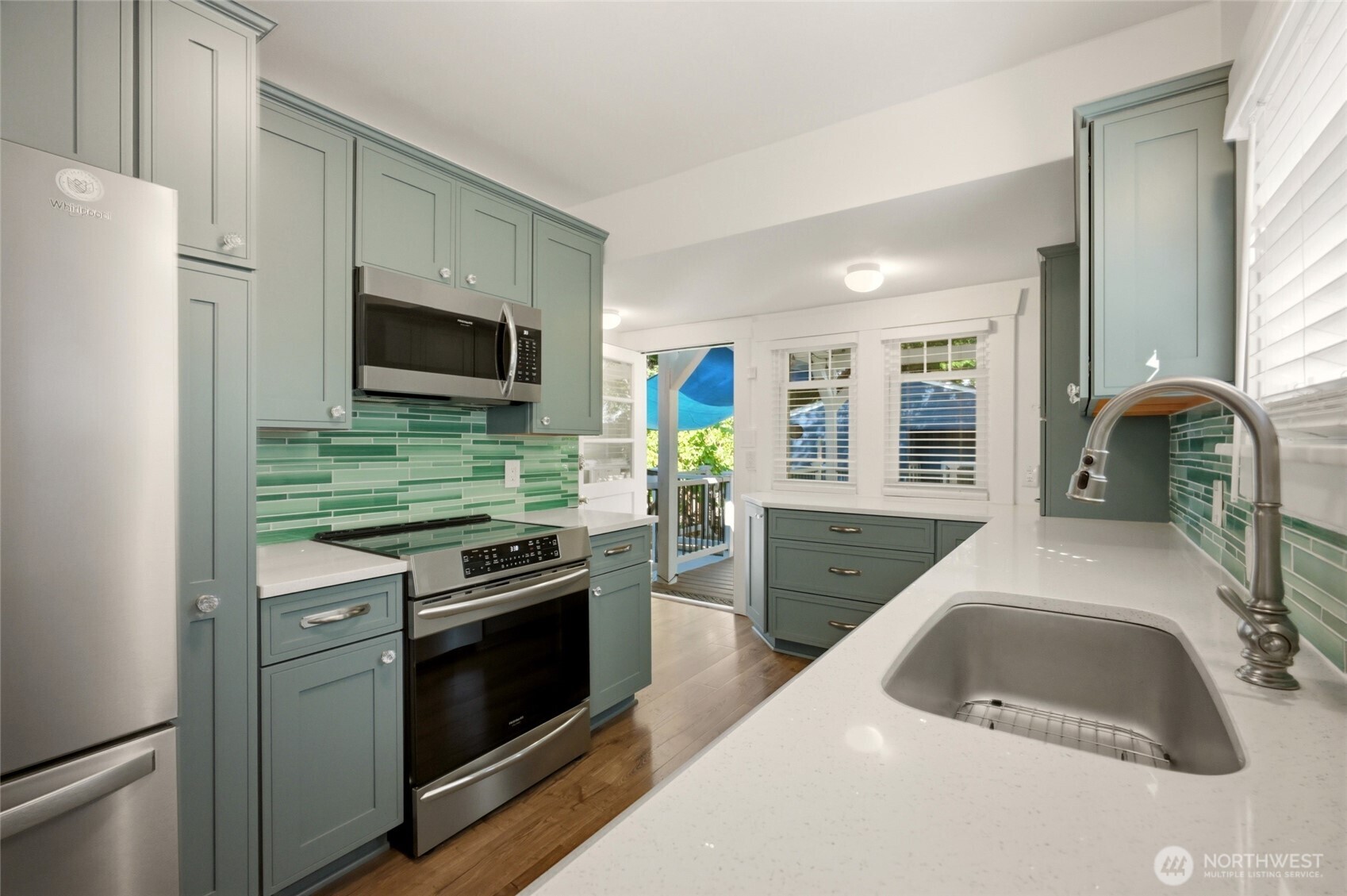 10532 Evanston Avenue Property Photo 16