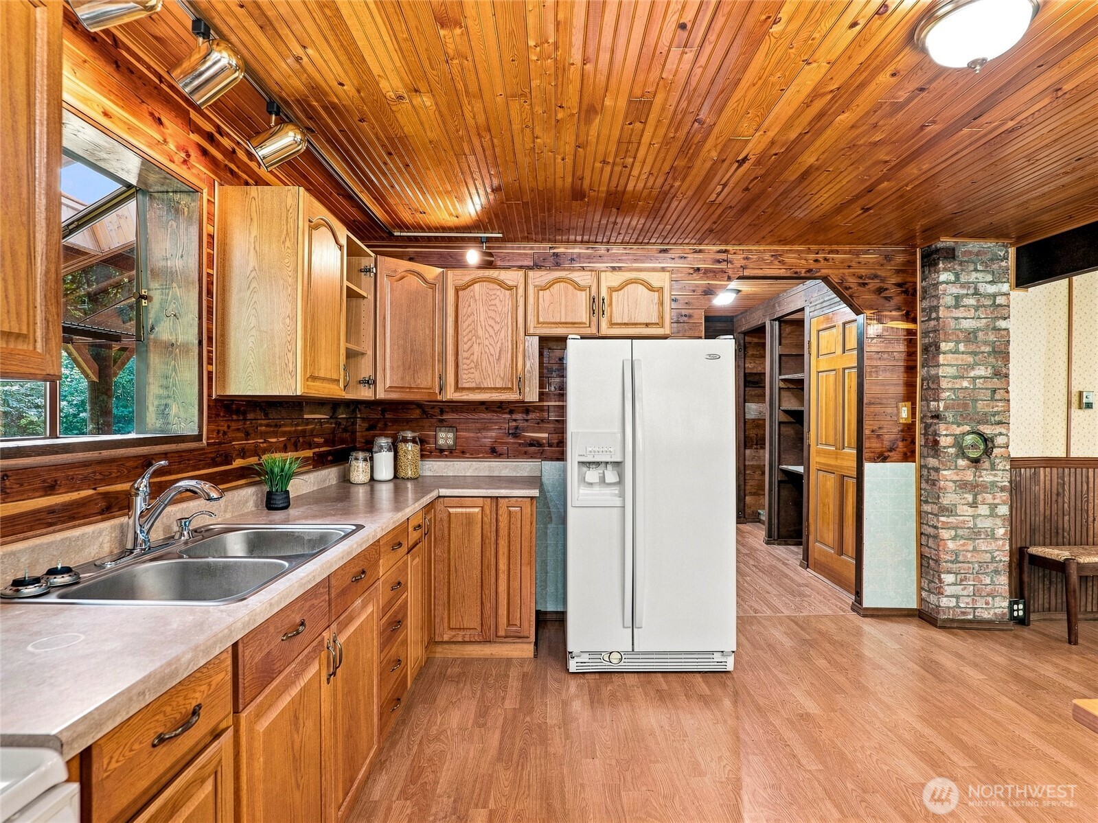71509 Ne Old Cascade Highway Property Photo 16