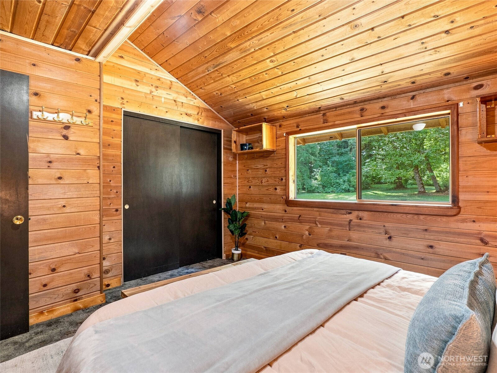 71509 Ne Old Cascade Highway Property Photo 19