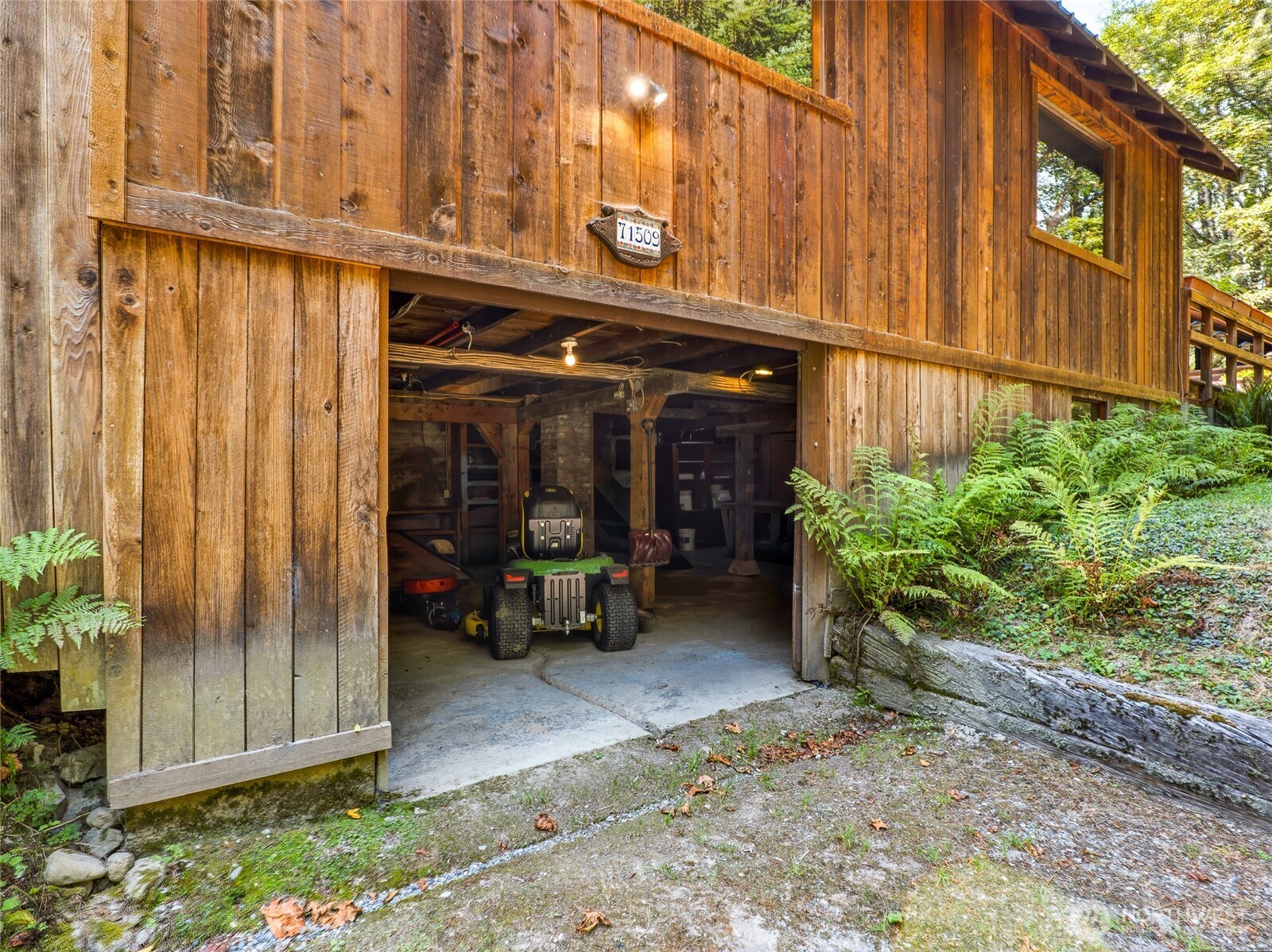 71509 Ne Old Cascade Highway Property Photo 30