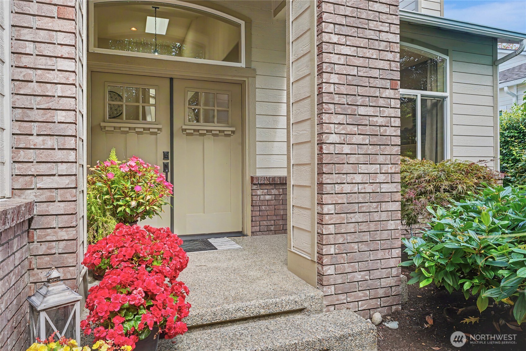 9805 76th Street Property Photo 2