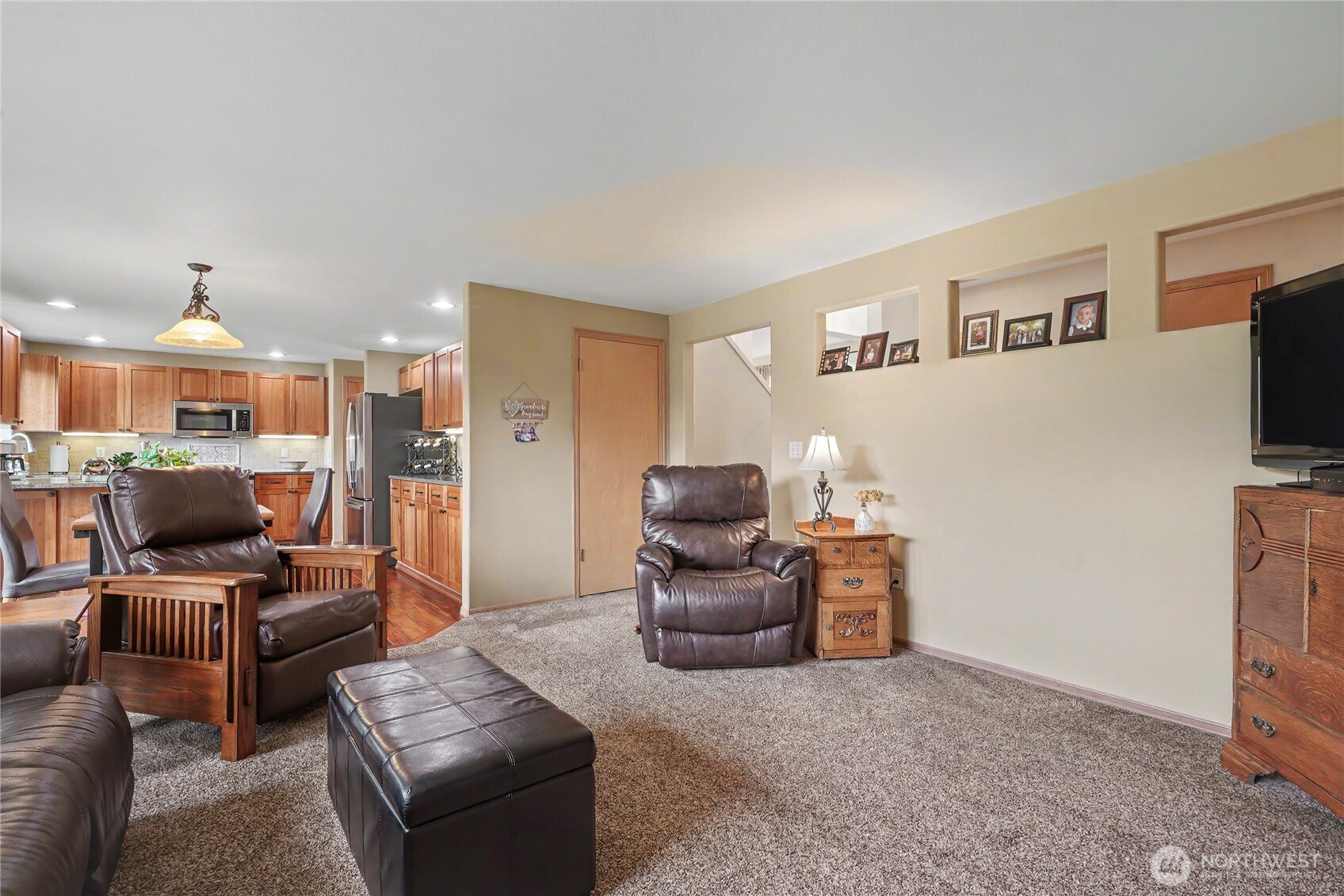 9805 76th Street Property Photo 12