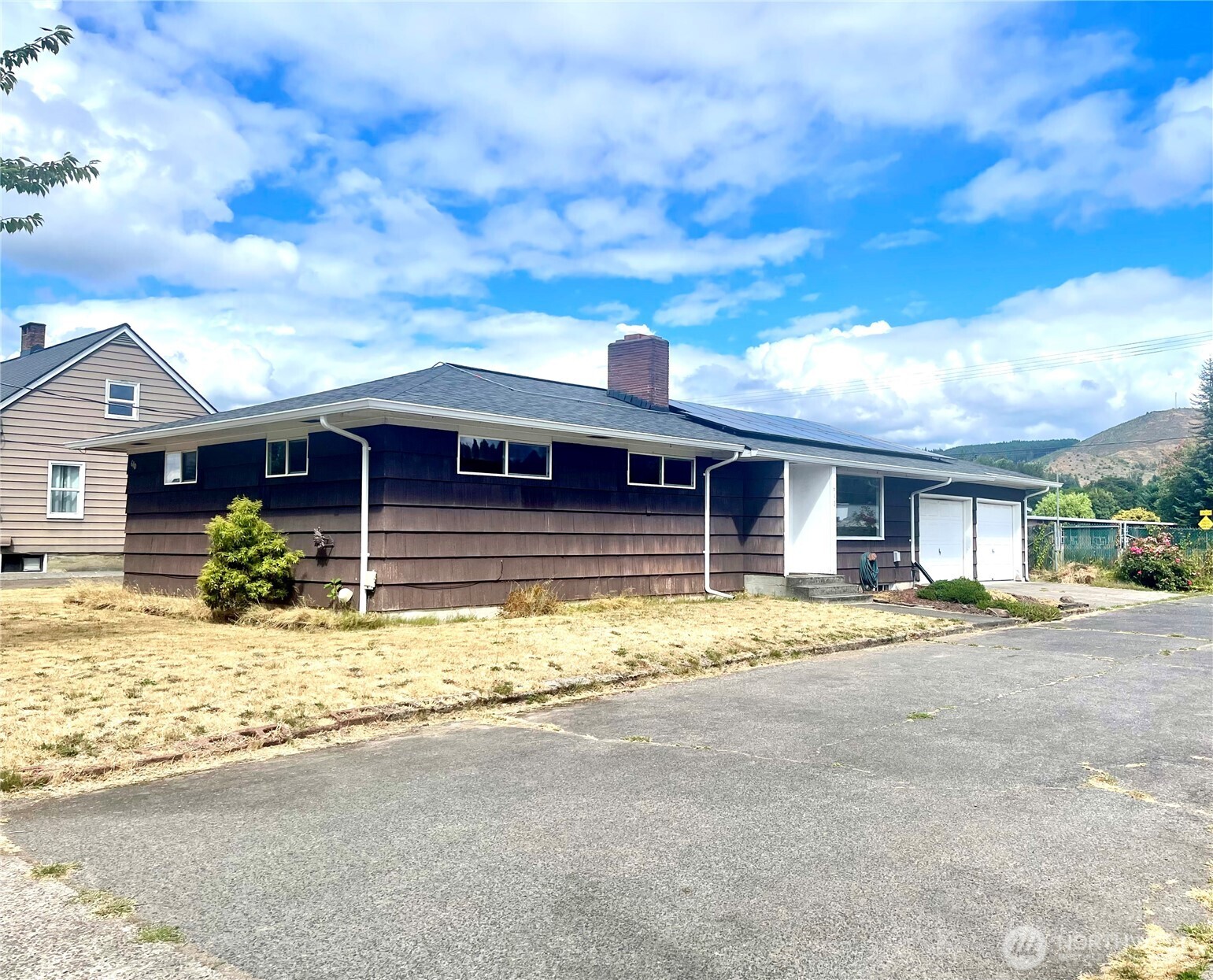 610 Sw Front Avenue Property Photo 1
