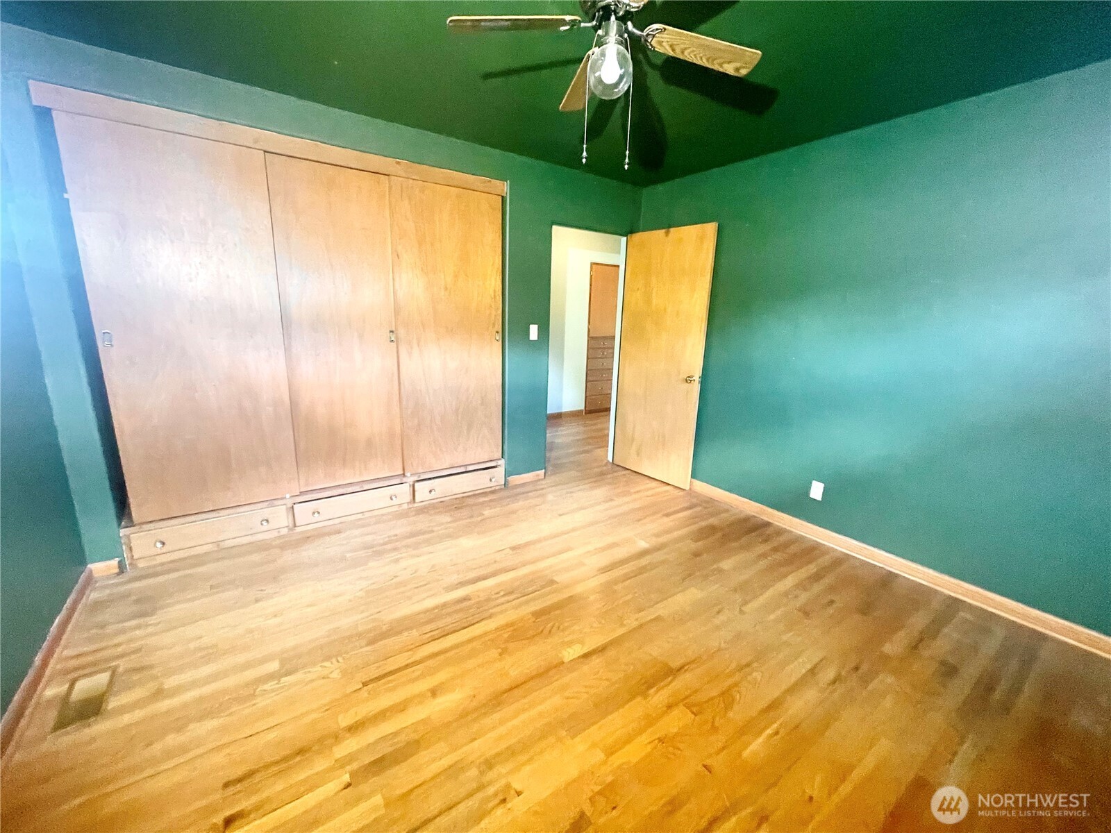 610 Sw Front Avenue Property Photo 11