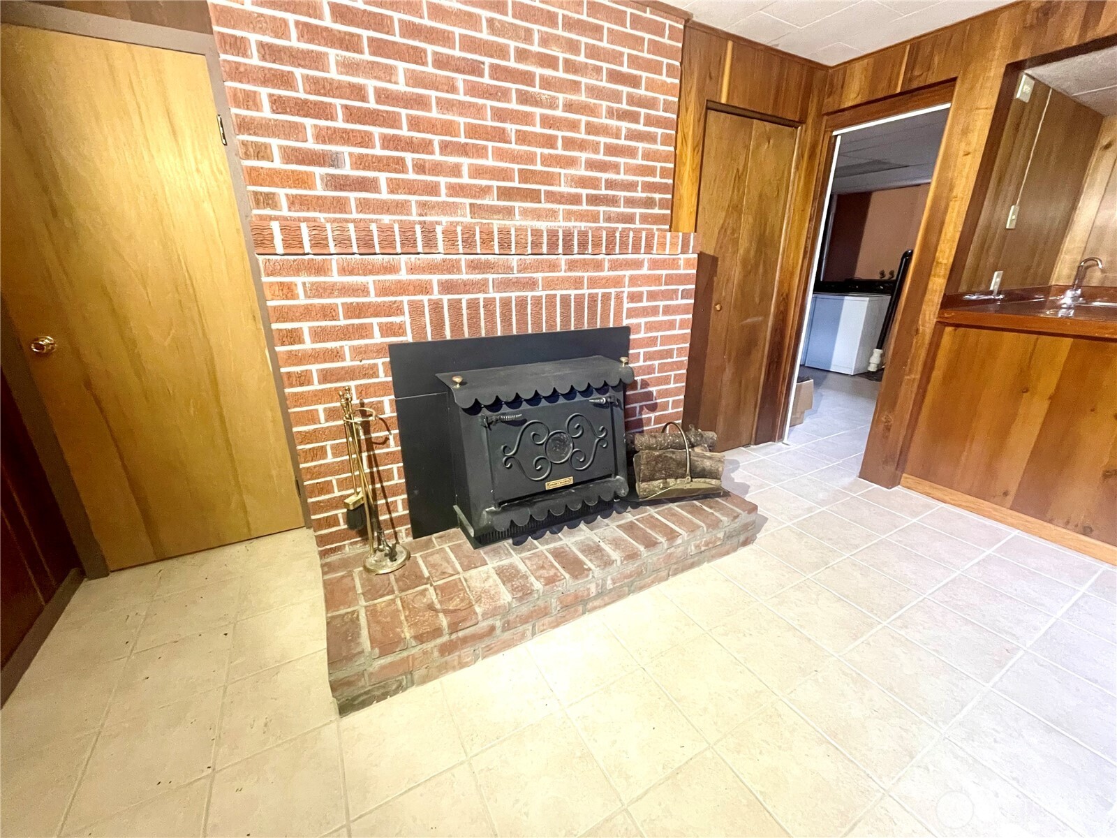 610 Sw Front Avenue Property Photo 15