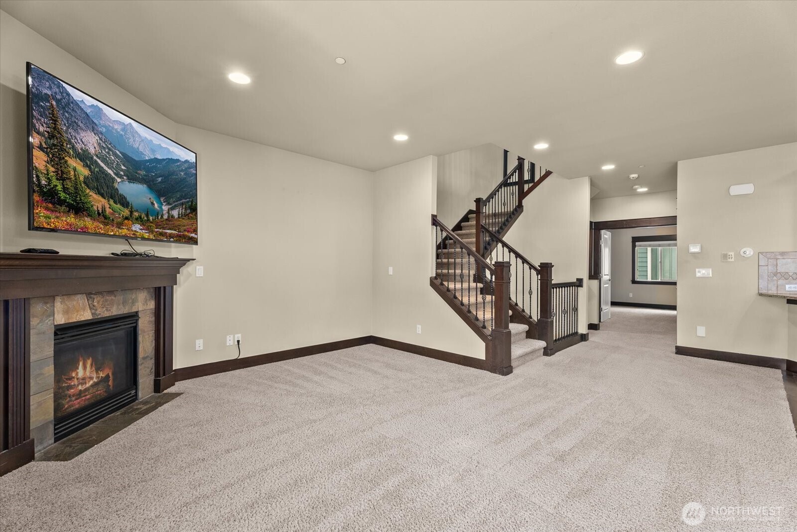 1357 Elma Place Property Photo 11