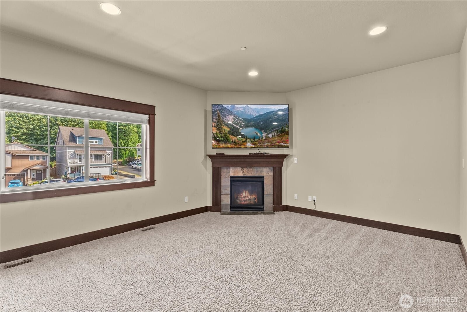 1357 Elma Place Property Photo 12