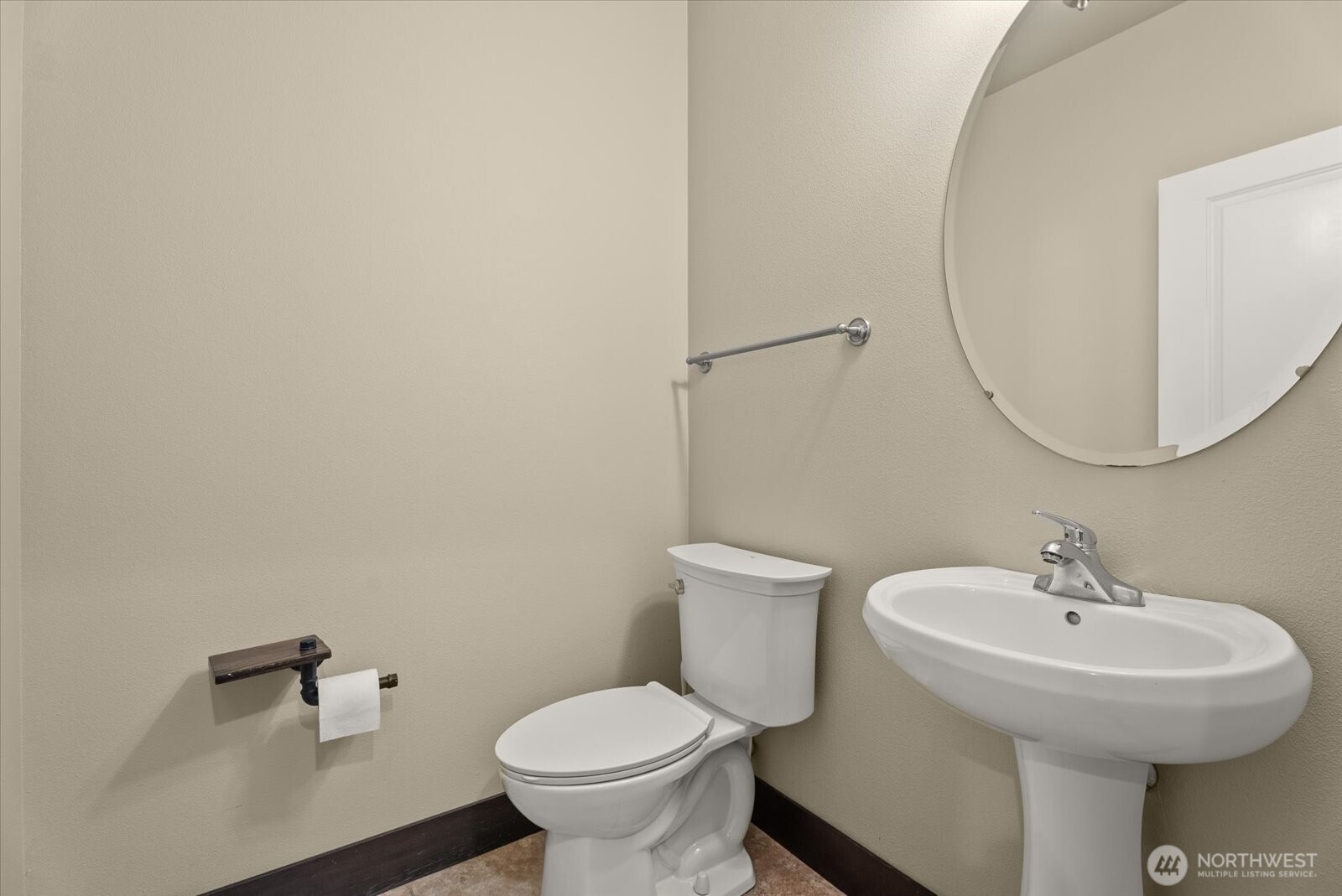 1357 Elma Place Property Photo 14