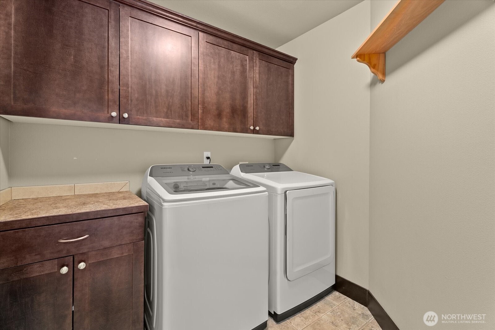 1357 Elma Place Property Photo 31
