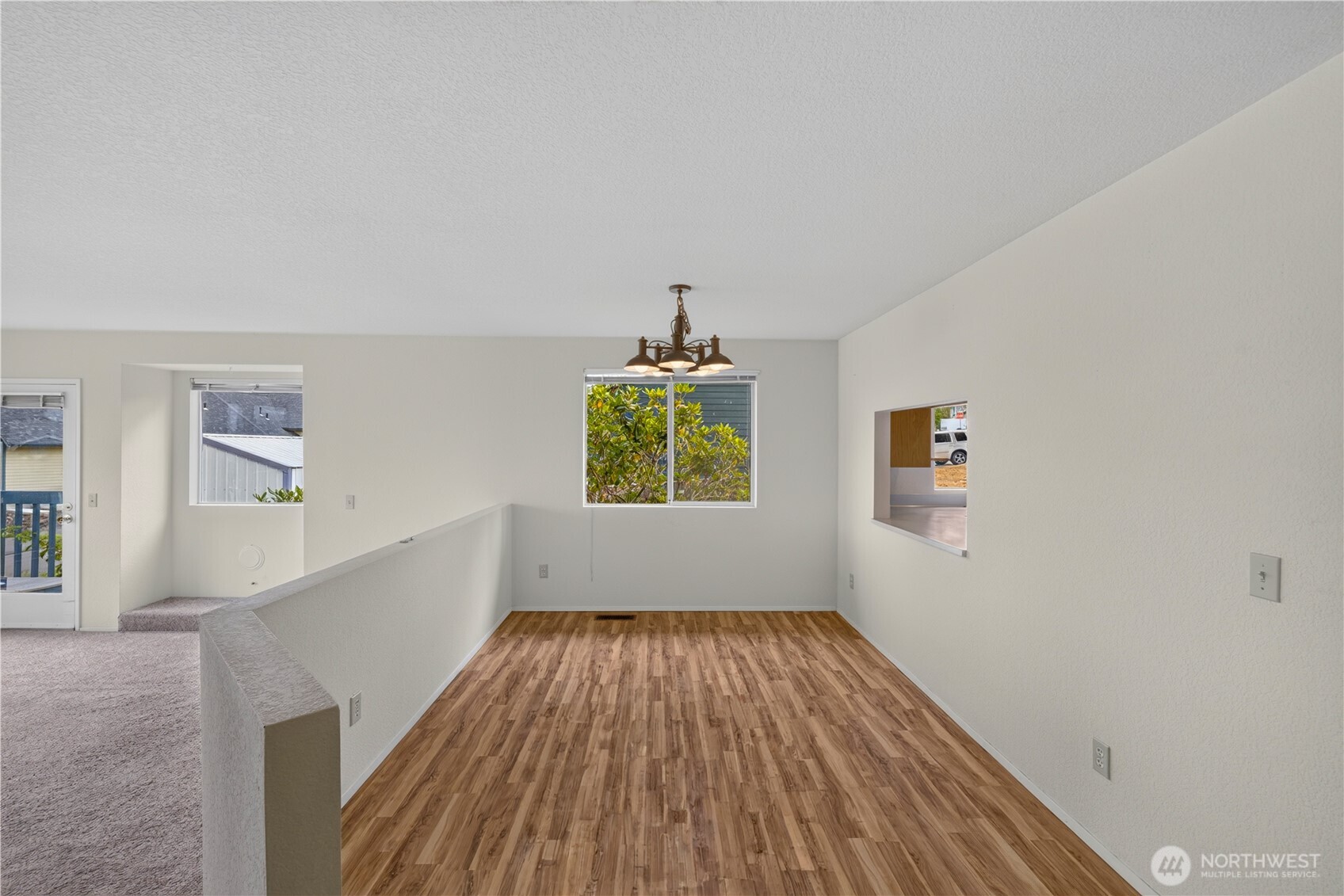 3812 W 3rd Street Property Photo 3