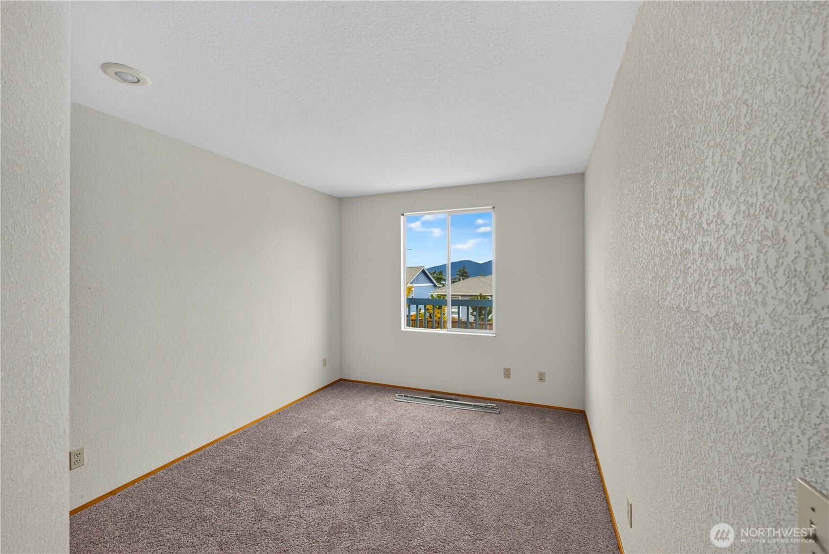 3812 W 3rd Street Property Photo 12