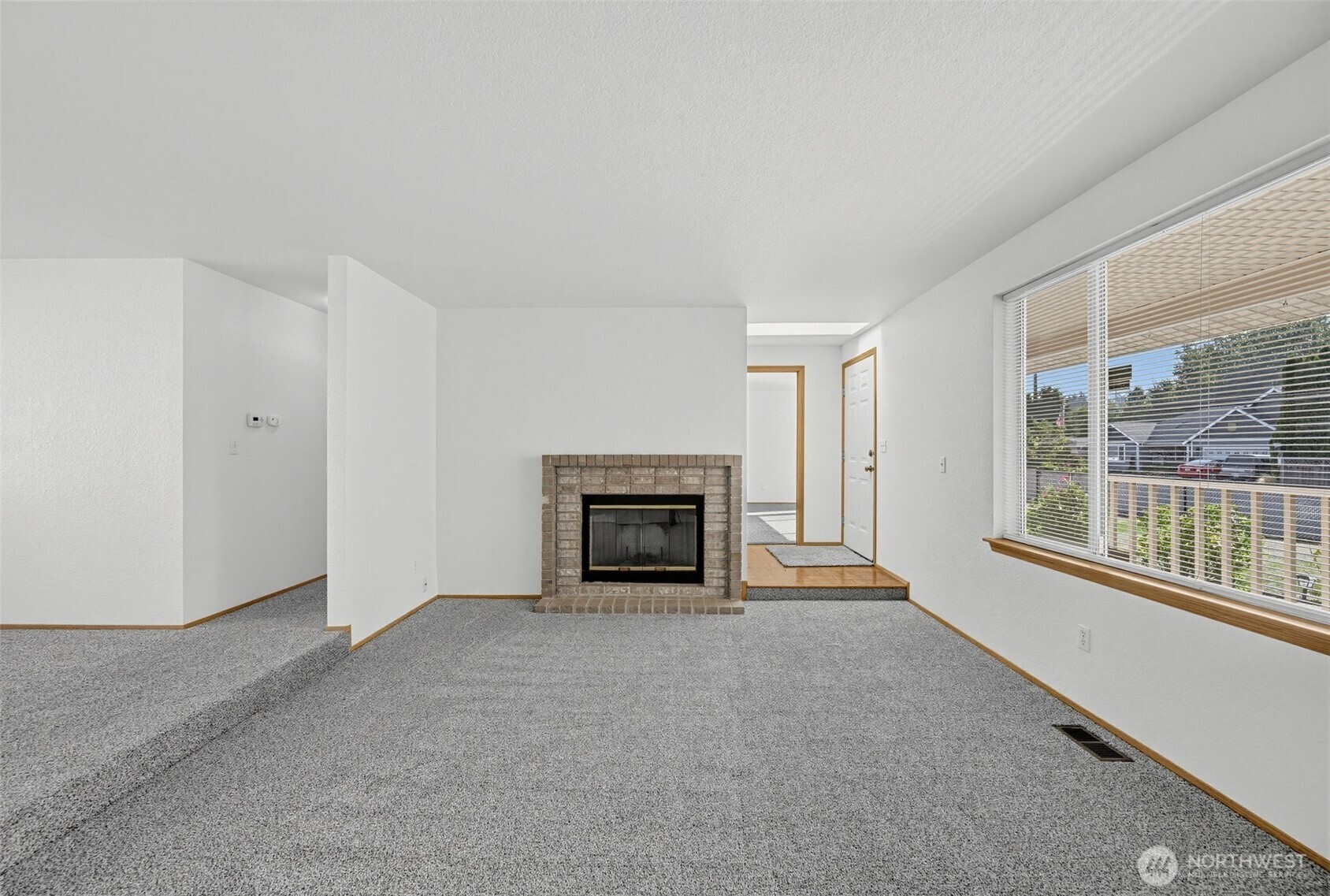 7603 46th Avenue Property Photo 4