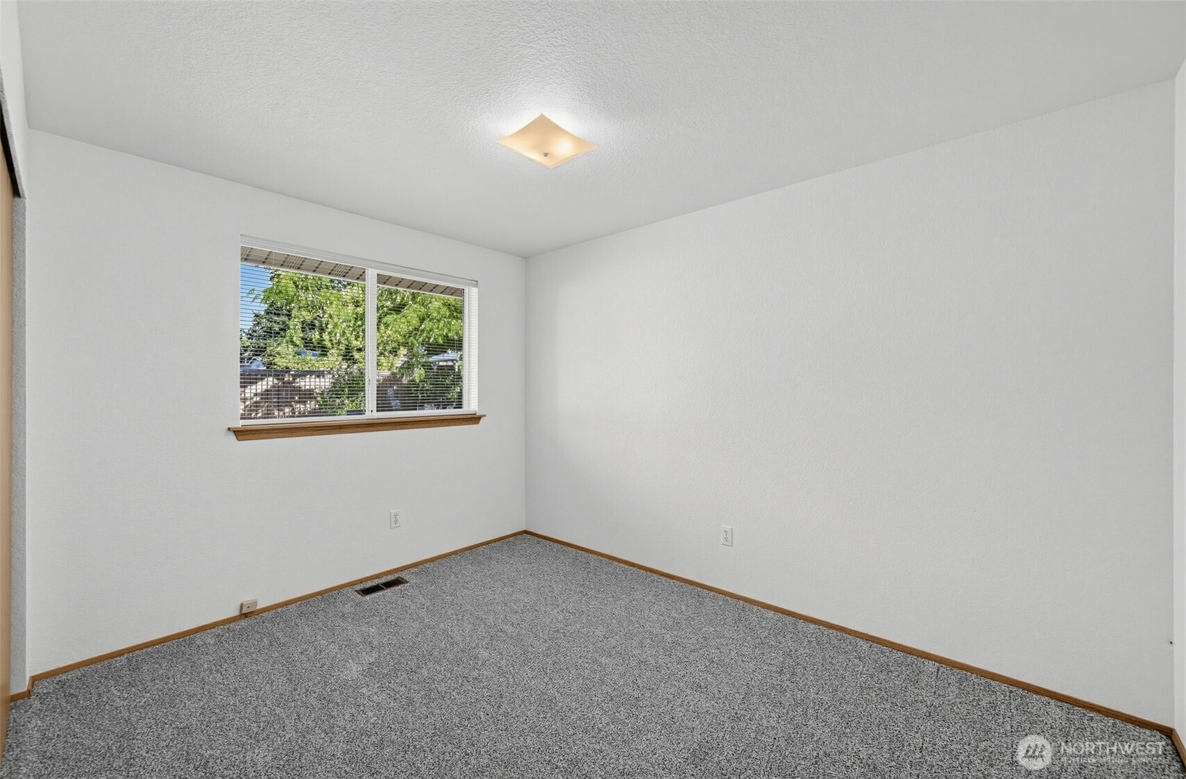 7603 46th Avenue Property Photo 21